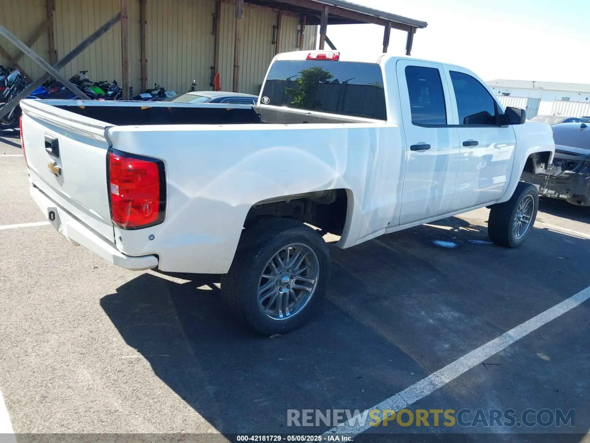 4 Photograph of a damaged car 2GCRCNECXK1243420 CHEVROLET SILVERADO 1500 LD 2019