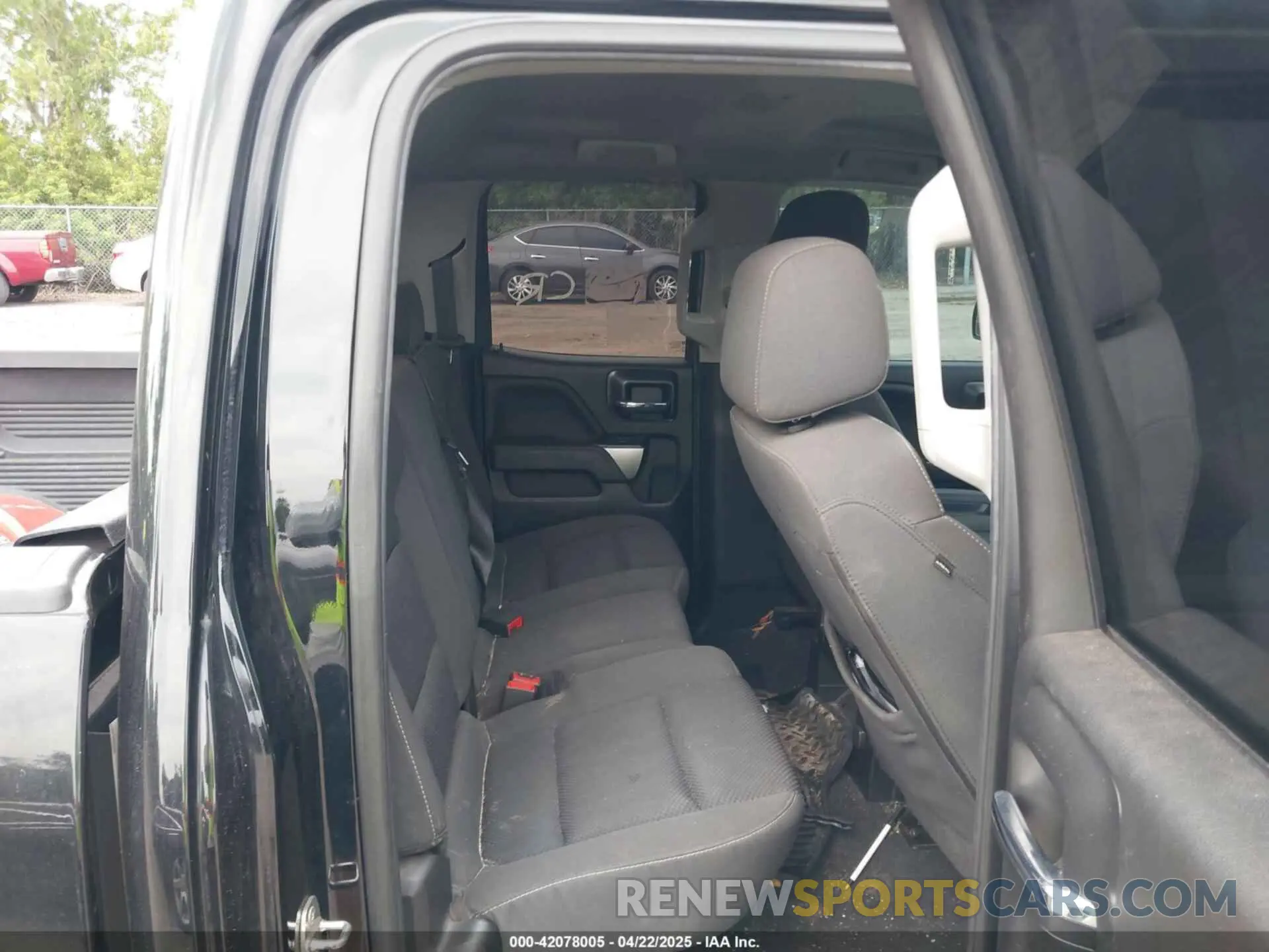 8 Photograph of a damaged car 2GCRCPEC5K1126338 CHEVROLET SILVERADO 1500 LD 2019