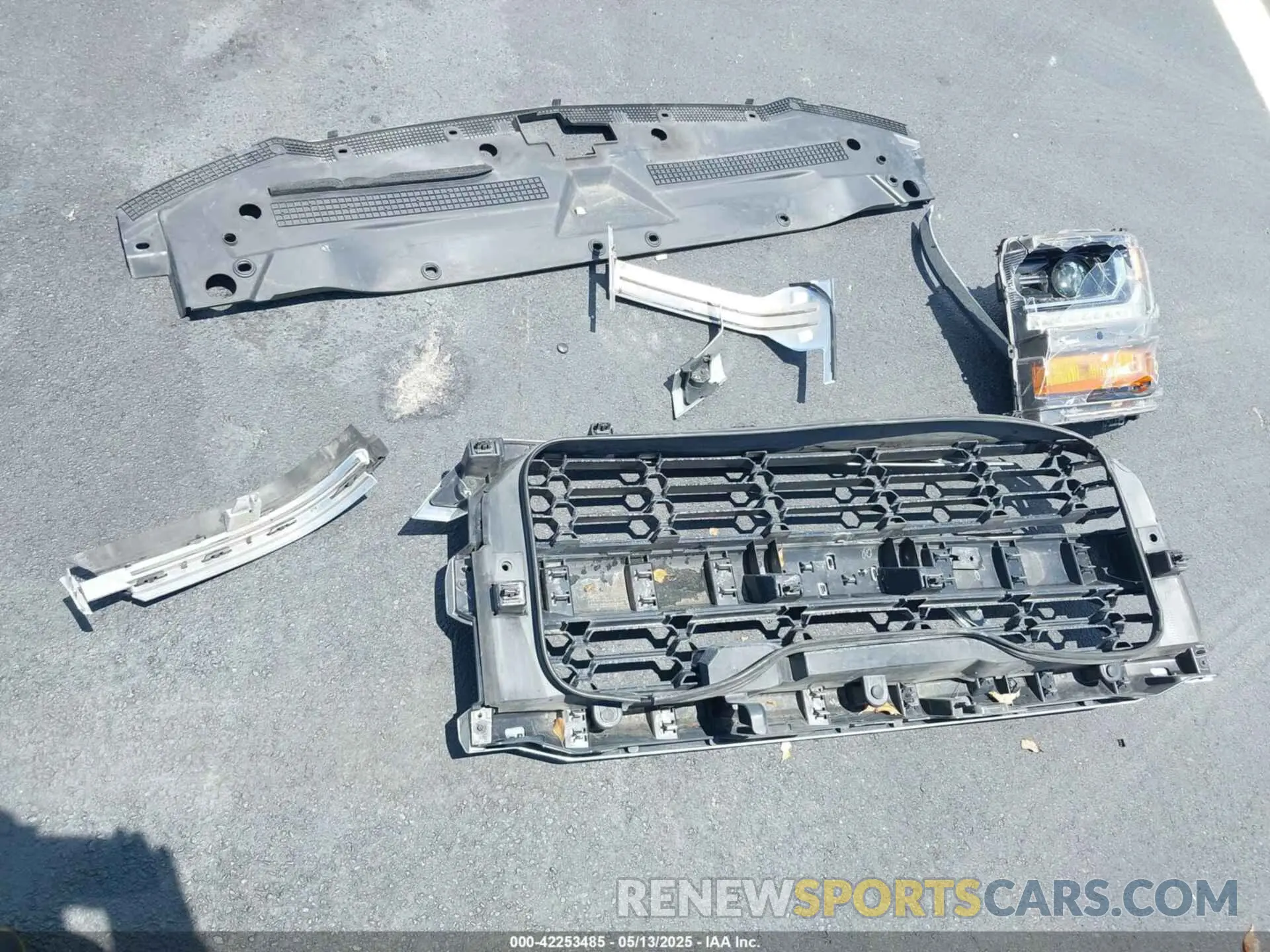 12 Photograph of a damaged car 2GCRCPEC9K1151906 CHEVROLET SILVERADO 1500 LD 2019