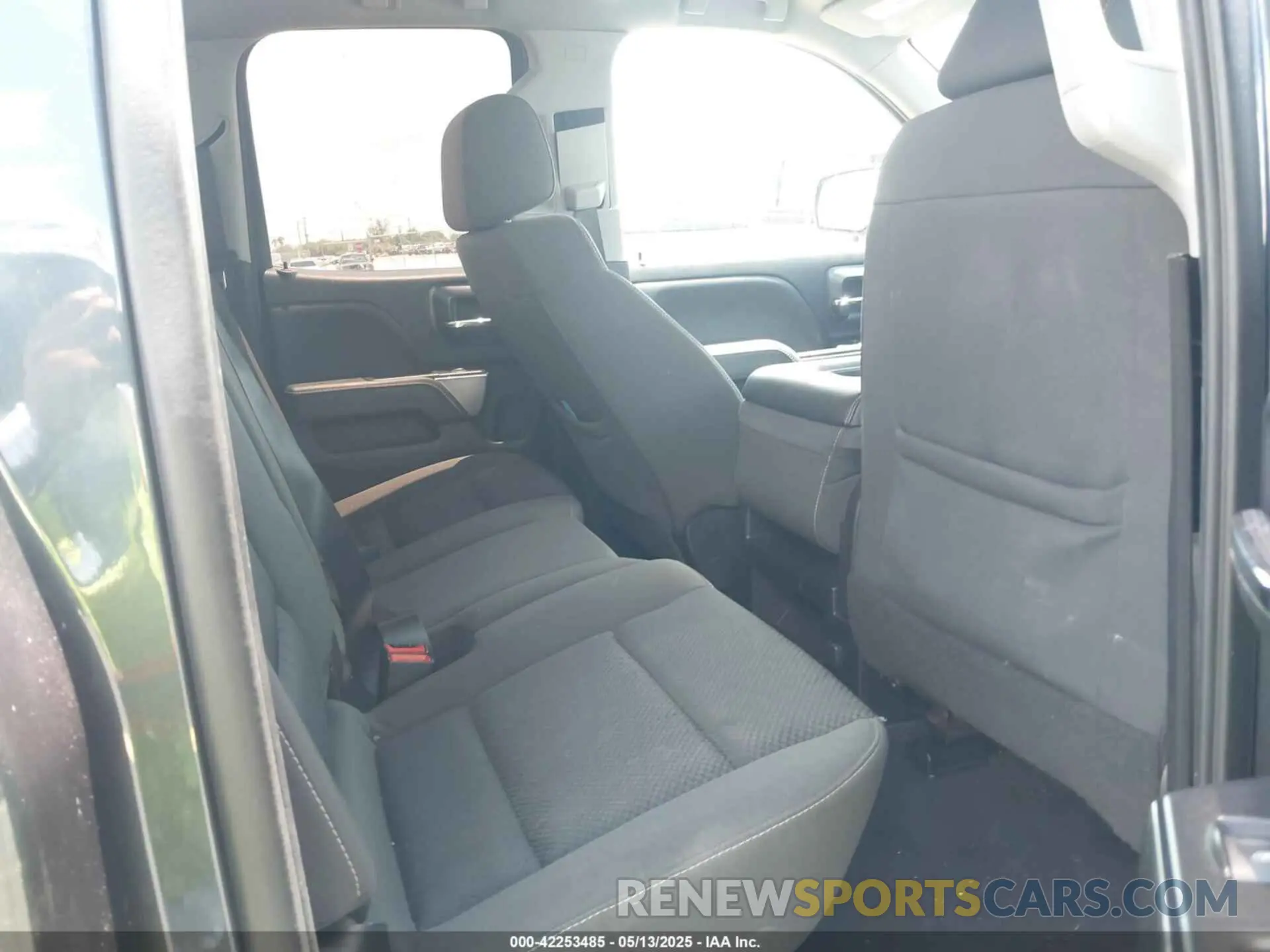 8 Photograph of a damaged car 2GCRCPEC9K1151906 CHEVROLET SILVERADO 1500 LD 2019