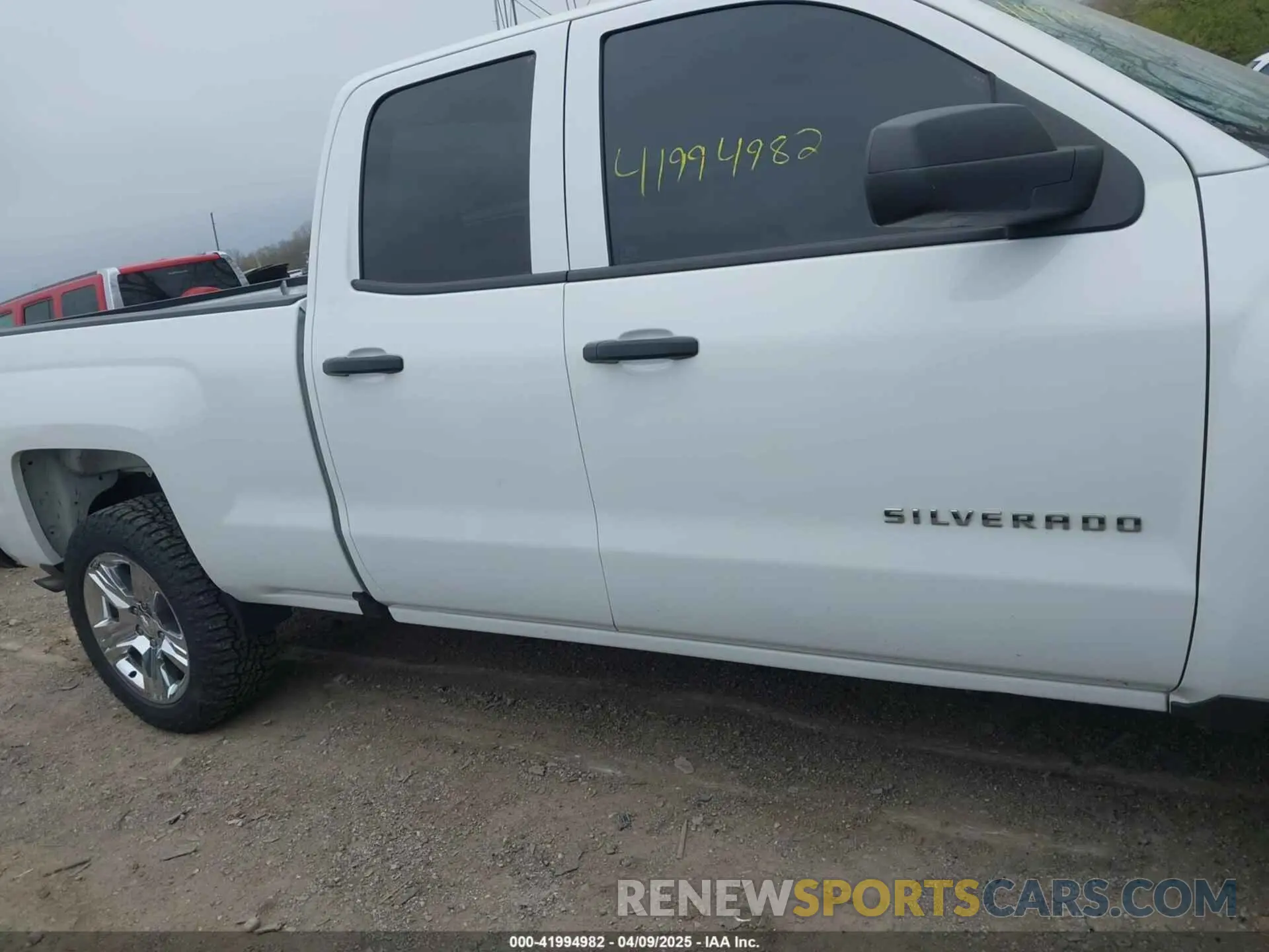 13 Photograph of a damaged car 2GCVKMEC2K1185573 CHEVROLET SILVERADO 1500 LD 2019