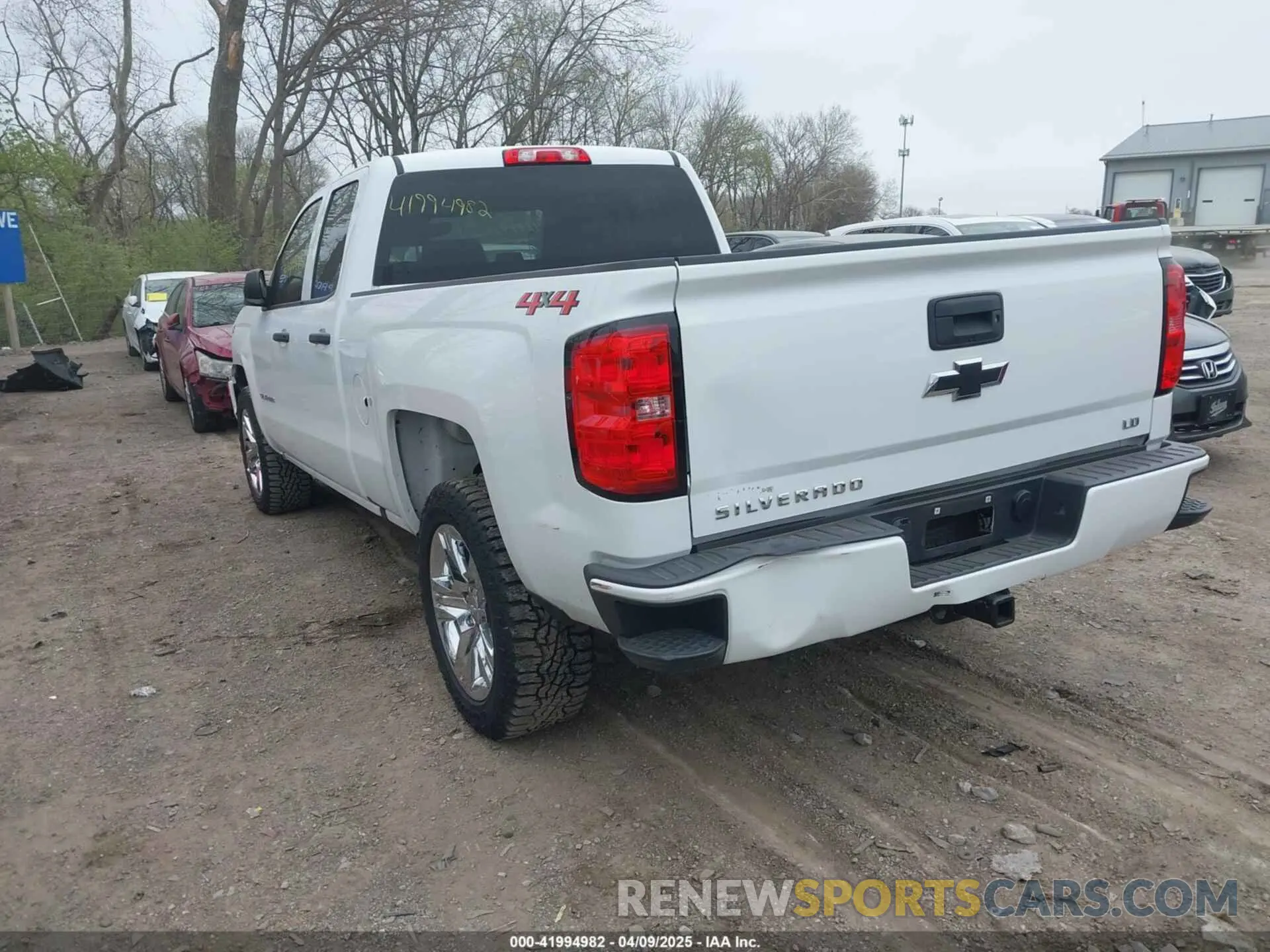 3 Photograph of a damaged car 2GCVKMEC2K1185573 CHEVROLET SILVERADO 1500 LD 2019