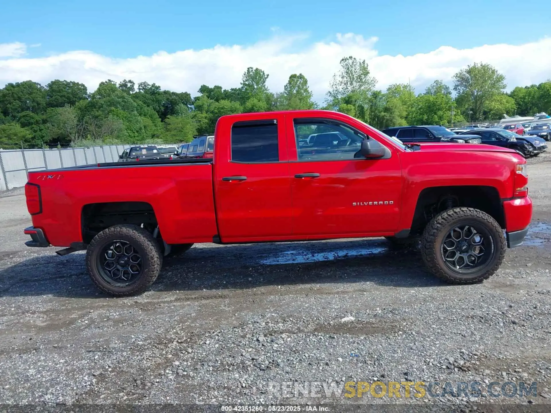 13 Photograph of a damaged car 2GCVKMEC4K1203457 CHEVROLET SILVERADO 1500 LD 2019