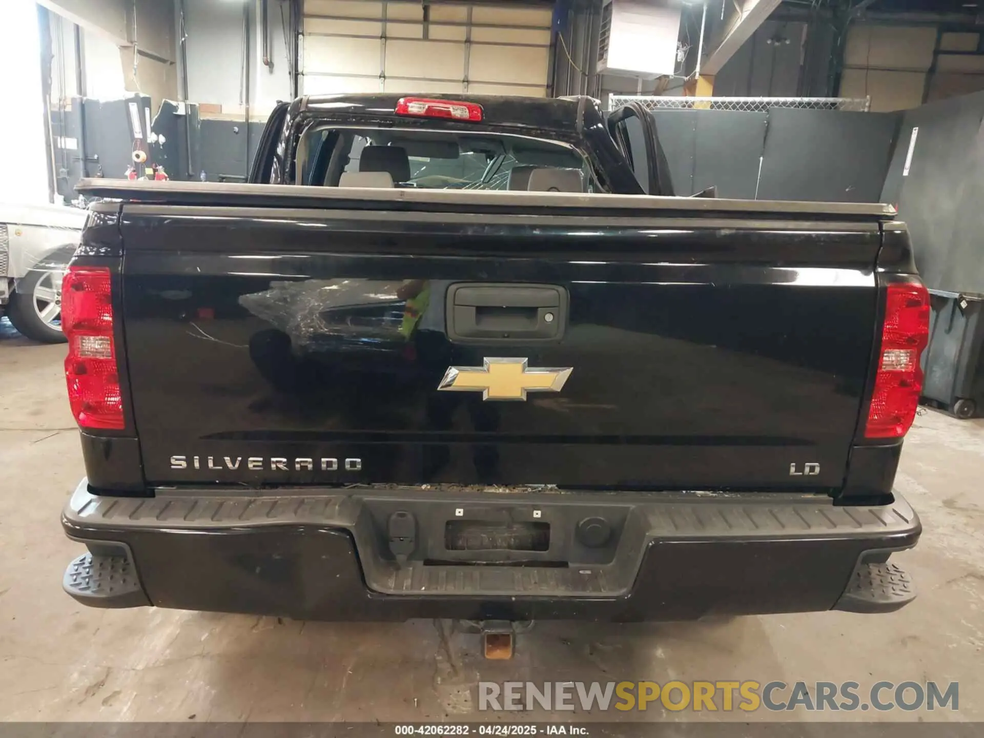 16 Photograph of a damaged car 2GCVKMEC6K1155234 CHEVROLET SILVERADO 1500 LD 2019