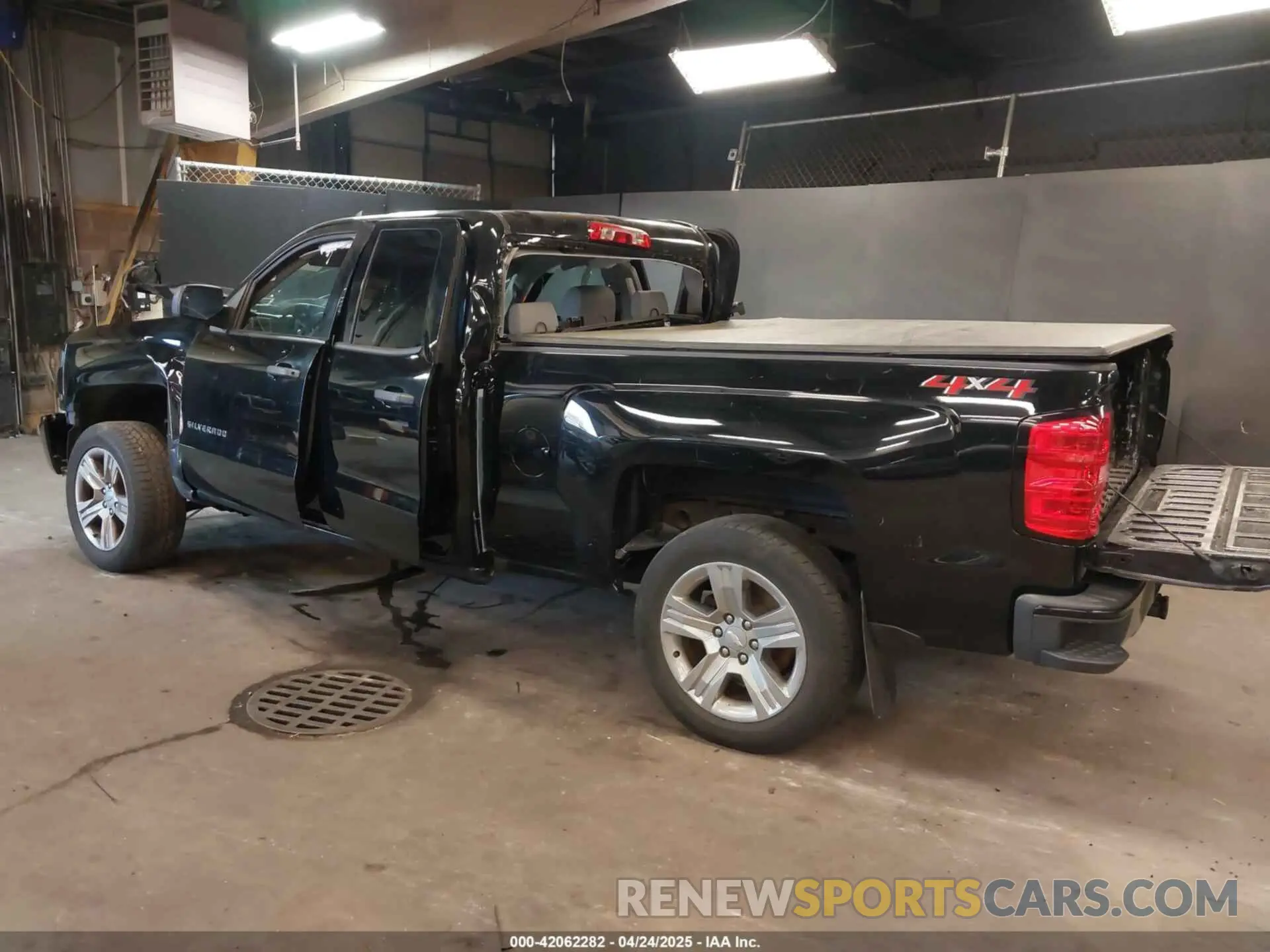 3 Photograph of a damaged car 2GCVKMEC6K1155234 CHEVROLET SILVERADO 1500 LD 2019