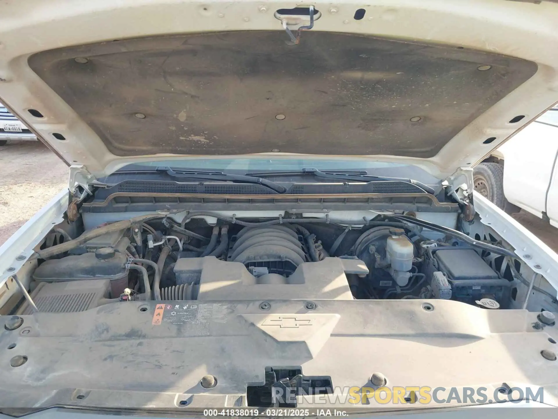 10 Photograph of a damaged car 2GCVKNEC1K1160587 CHEVROLET SILVERADO 1500 LD 2019