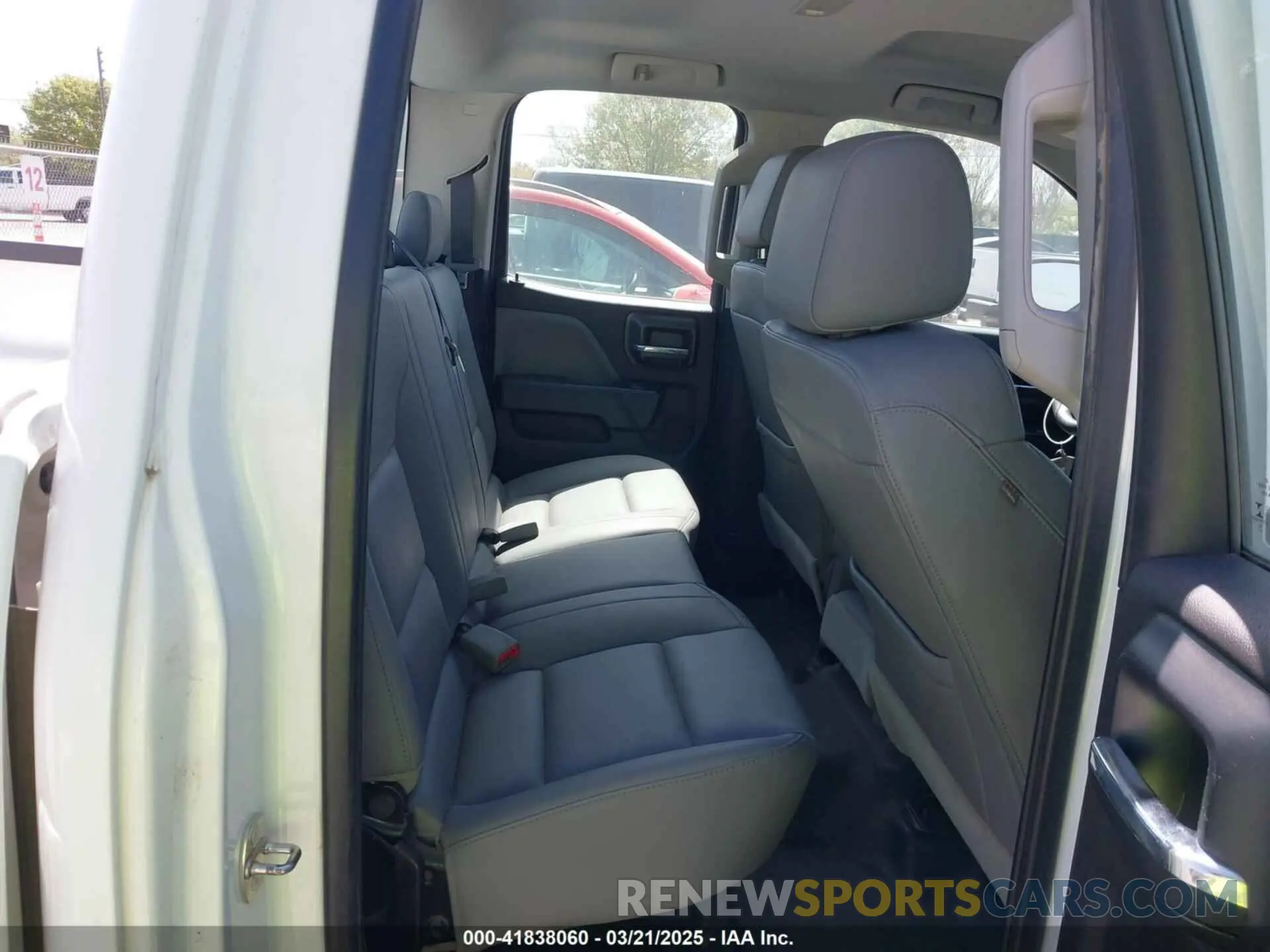 8 Photograph of a damaged car 2GCVKNEC3K1163409 CHEVROLET SILVERADO 1500 LD 2019