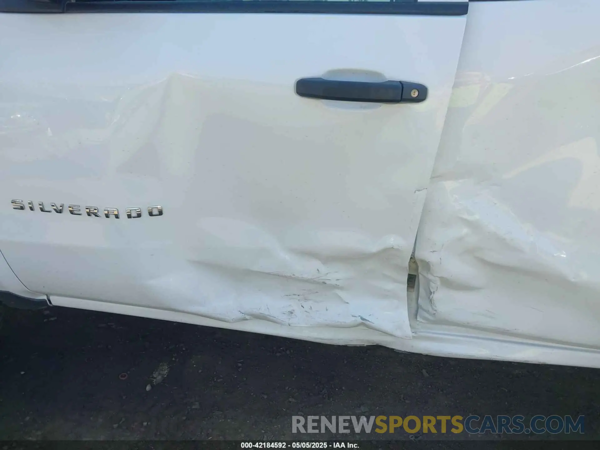 19 Photograph of a damaged car 2GCVKNEC3K1223916 CHEVROLET SILVERADO 1500 LD 2019