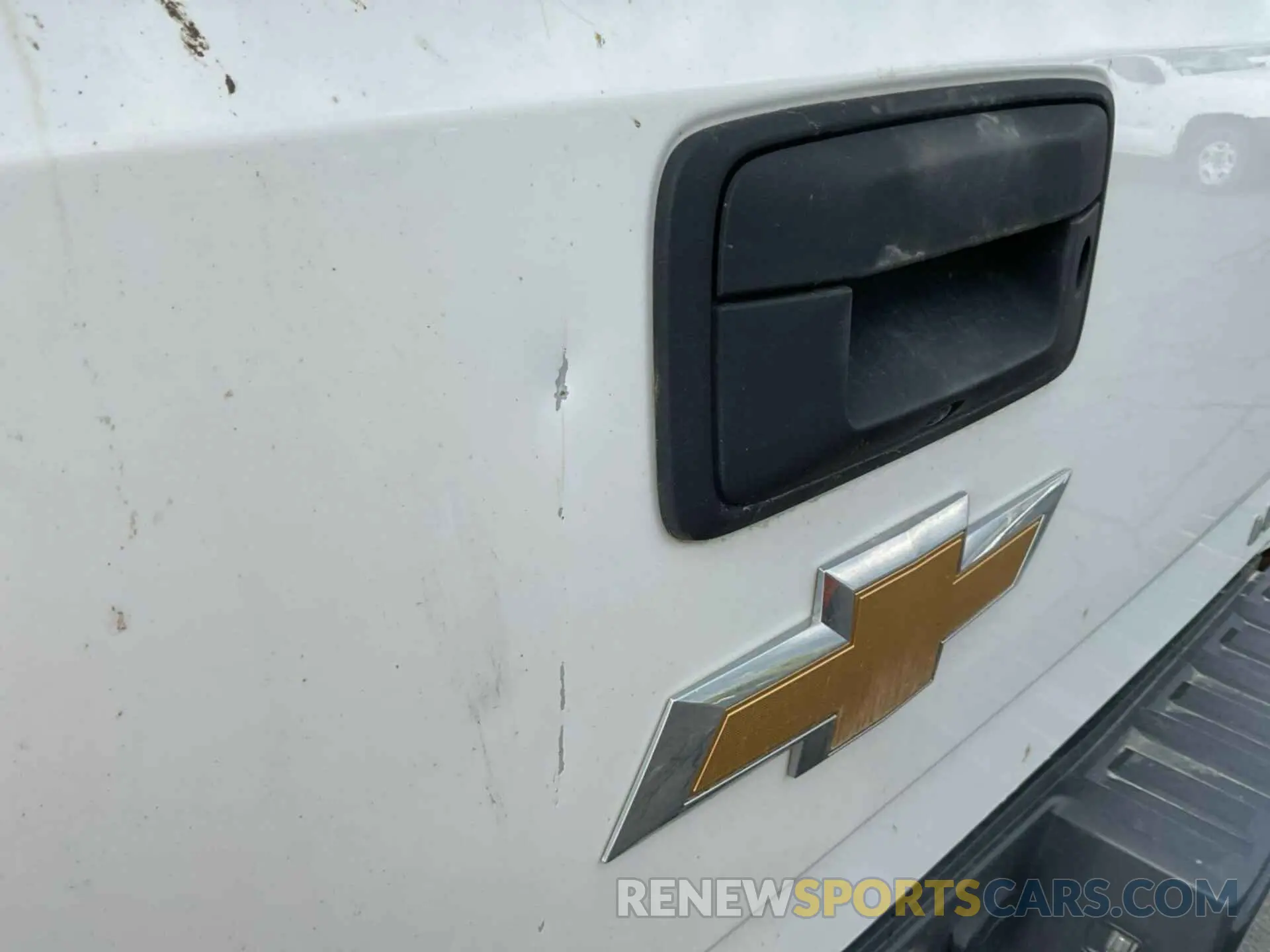 16 Photograph of a damaged car 2GCVKNEC4K1146473 CHEVROLET SILVERADO 1500 LD 2019