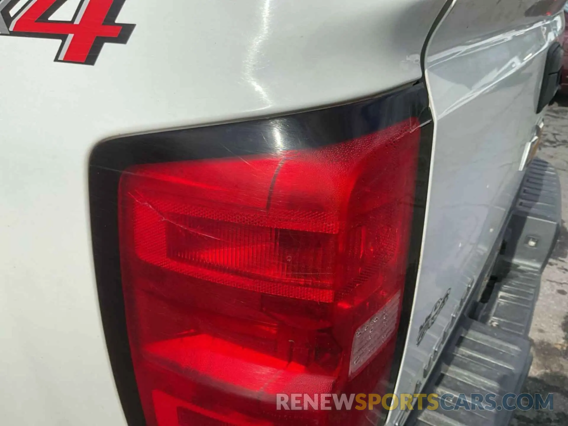 25 Photograph of a damaged car 2GCVKNEC4K1146473 CHEVROLET SILVERADO 1500 LD 2019