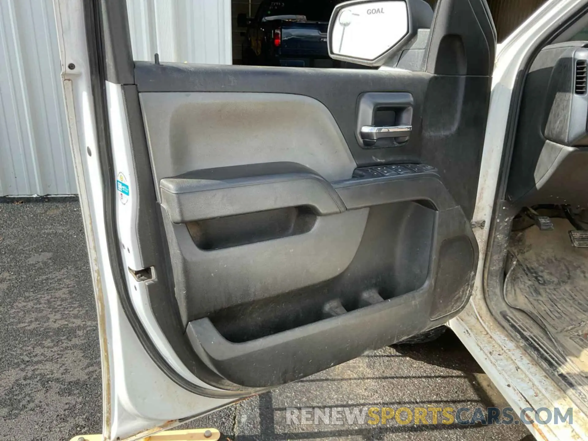 7 Photograph of a damaged car 2GCVKNEC4K1146473 CHEVROLET SILVERADO 1500 LD 2019