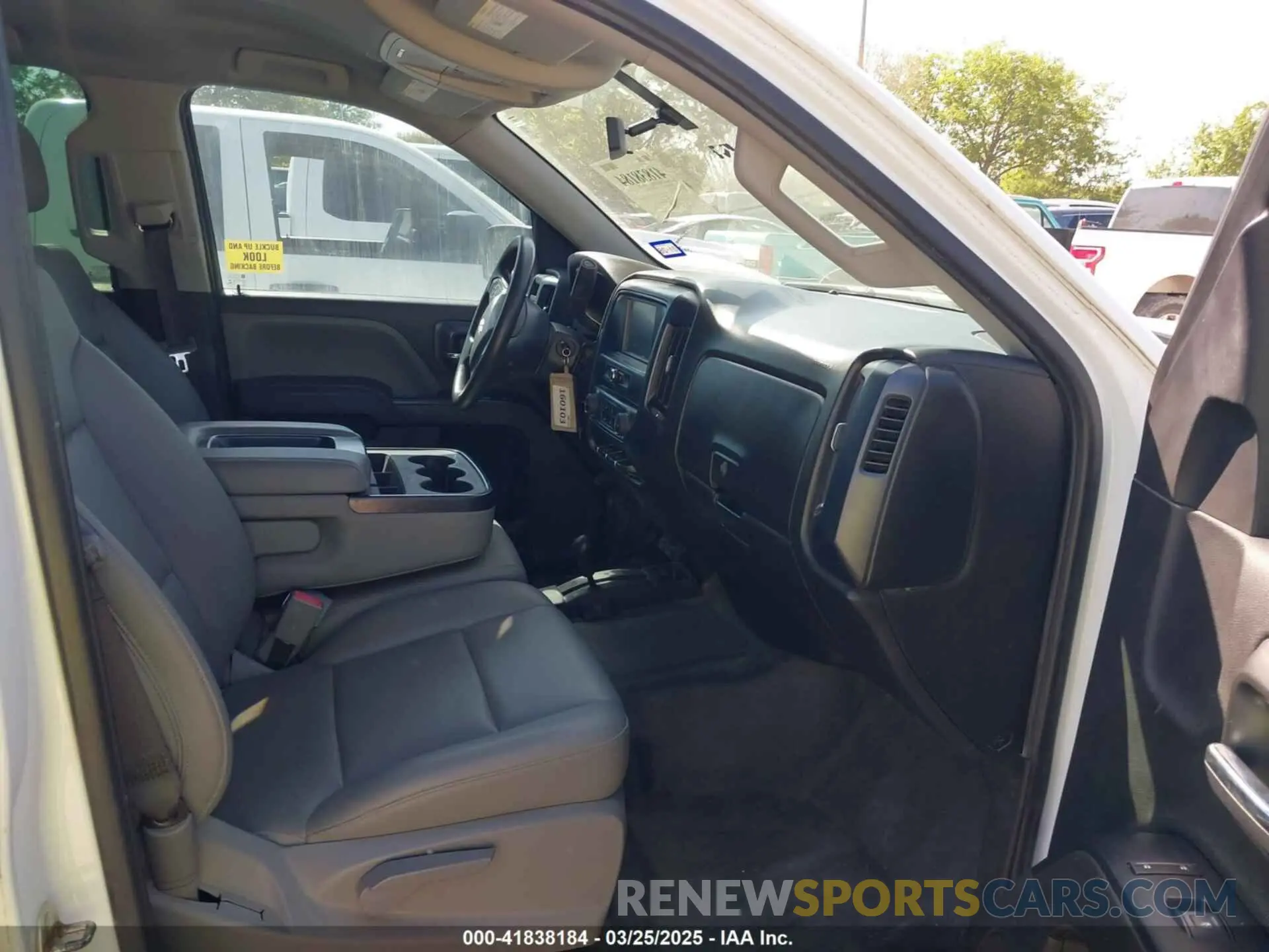 5 Photograph of a damaged car 2GCVKNEC8K1160103 CHEVROLET SILVERADO 1500 LD 2019