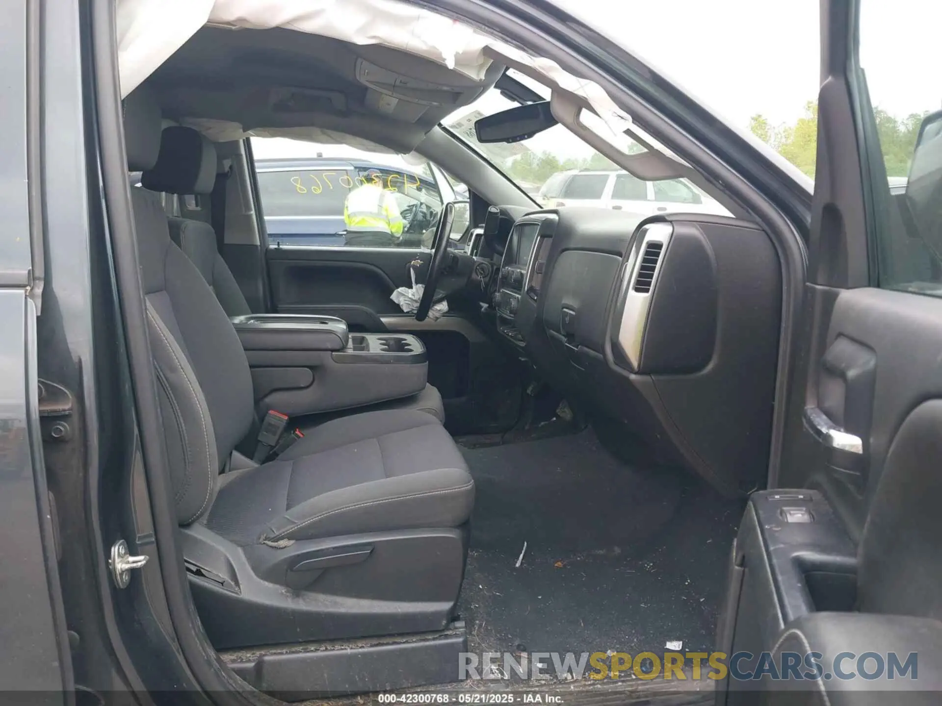 5 Photograph of a damaged car 2GCVKPEC1K1181936 CHEVROLET SILVERADO 1500 LD 2019