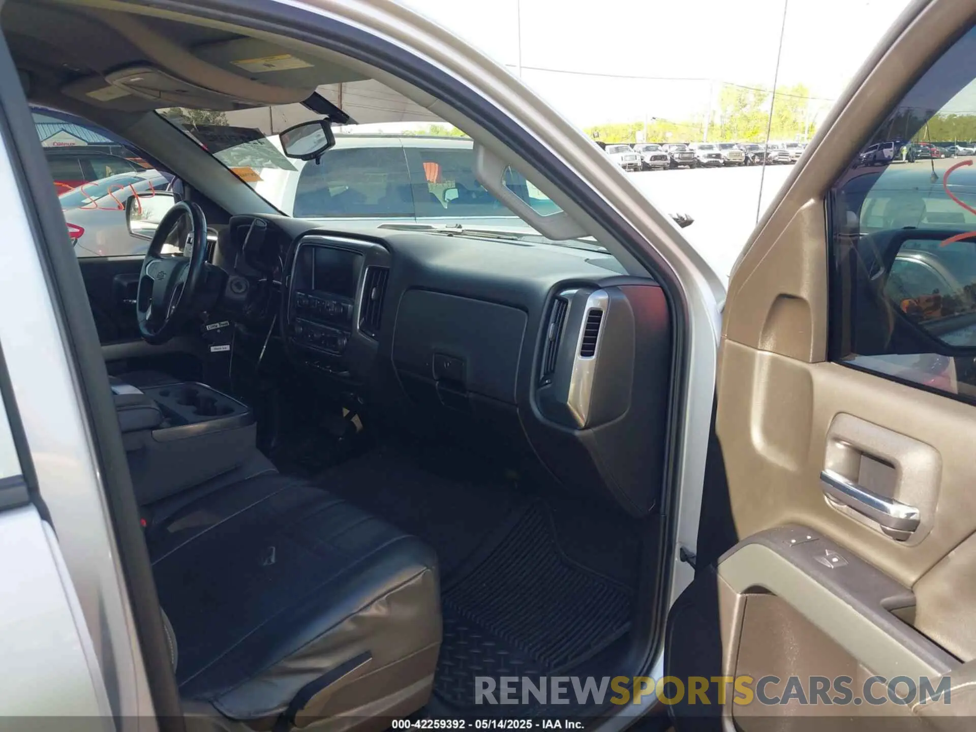 5 Photograph of a damaged car 2GCVKPEC1K1211677 CHEVROLET SILVERADO 1500 LD 2019
