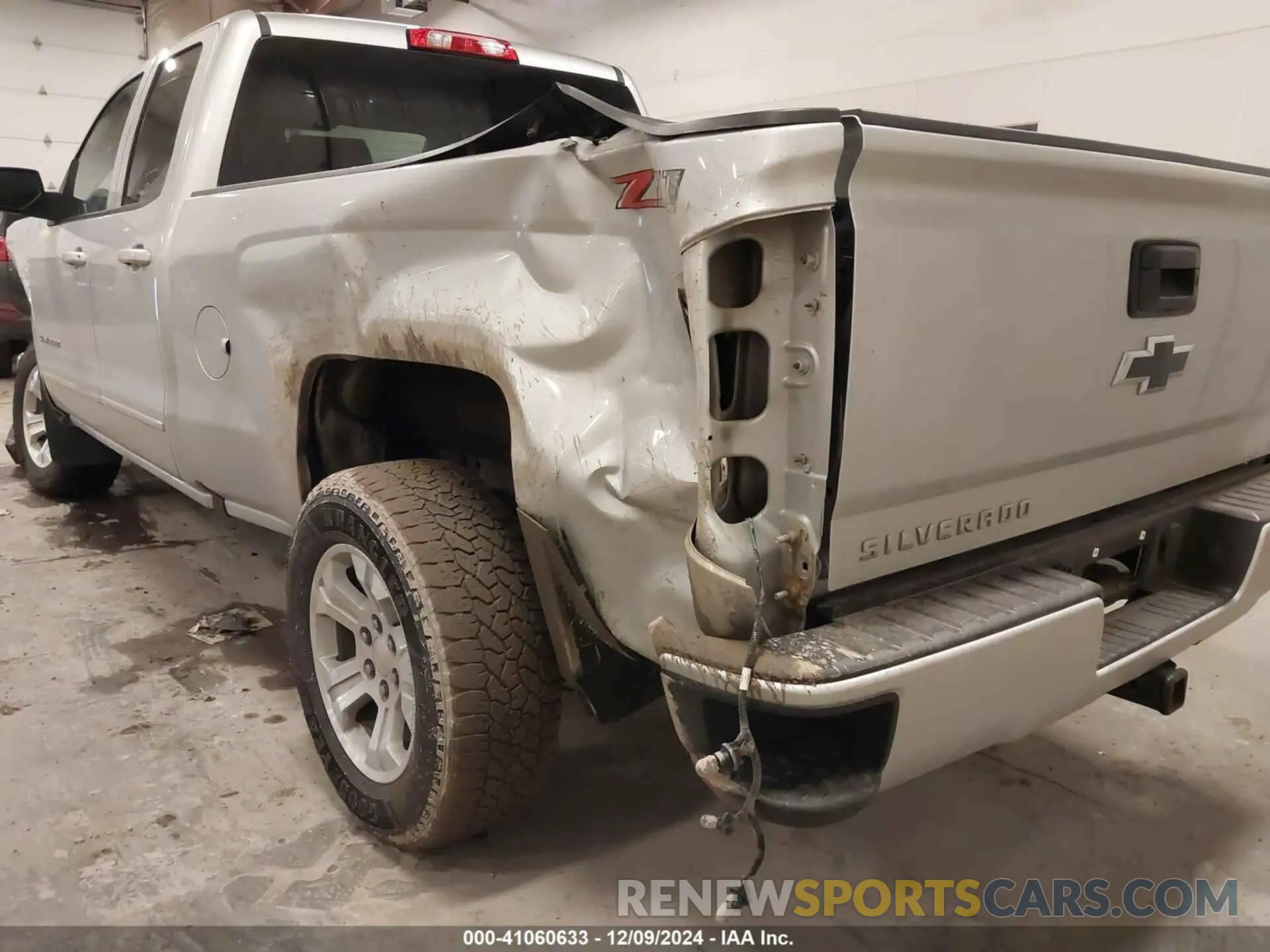 6 Photograph of a damaged car 2GCVKPEC1K1212411 CHEVROLET SILVERADO 1500 LD 2019