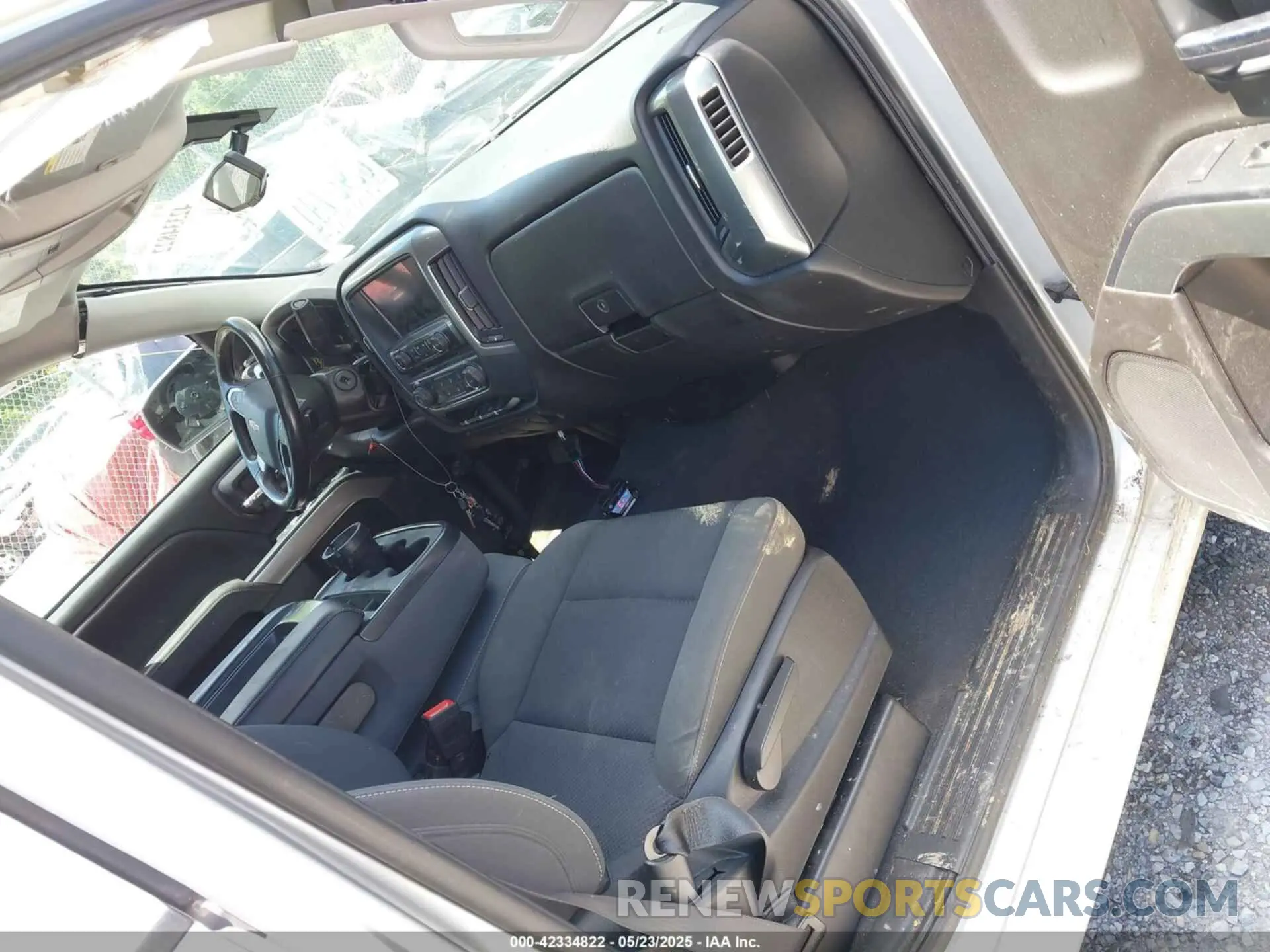 5 Photograph of a damaged car 2GCVKPEC2K1158309 CHEVROLET SILVERADO 1500 LD 2019