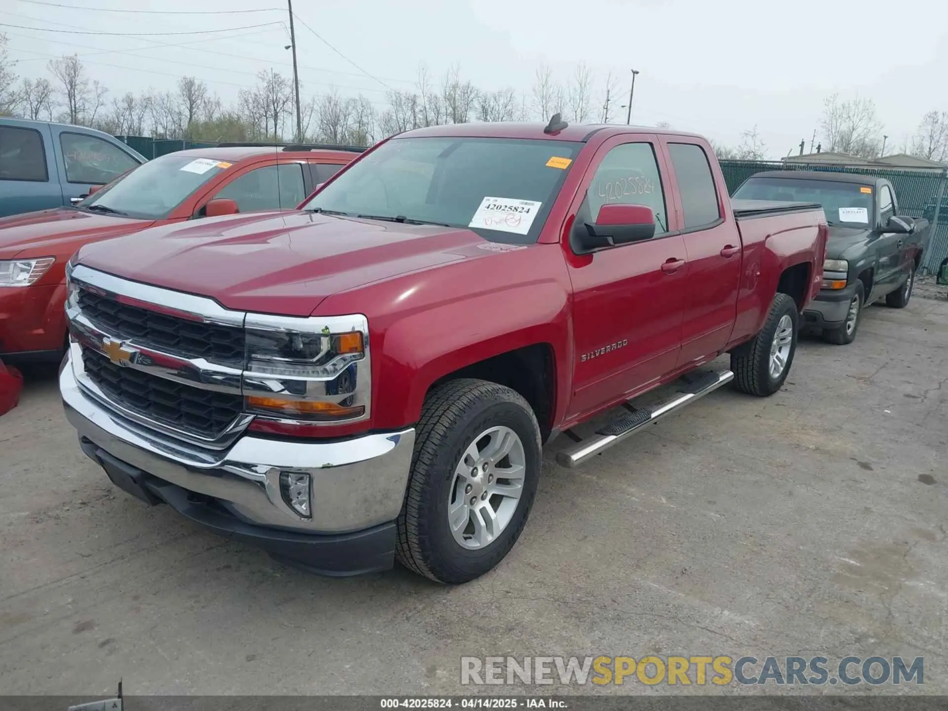 2 Photograph of a damaged car 2GCVKPEC2K1188832 CHEVROLET SILVERADO 1500 LD 2019