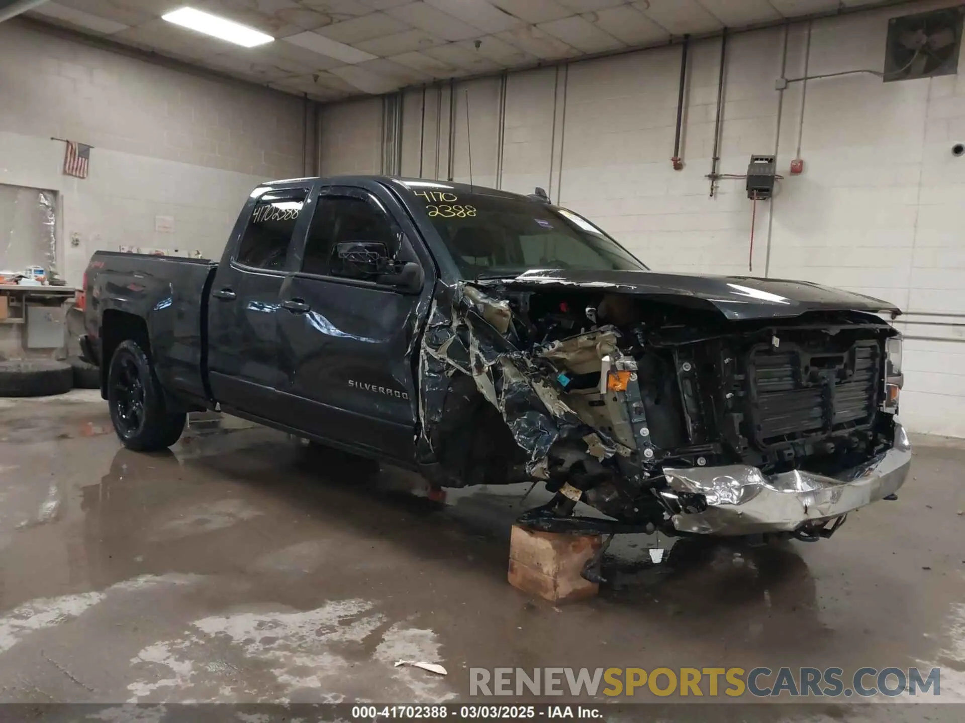 1 Photograph of a damaged car 2GCVKPEC2K1193772 CHEVROLET SILVERADO 1500 LD 2019