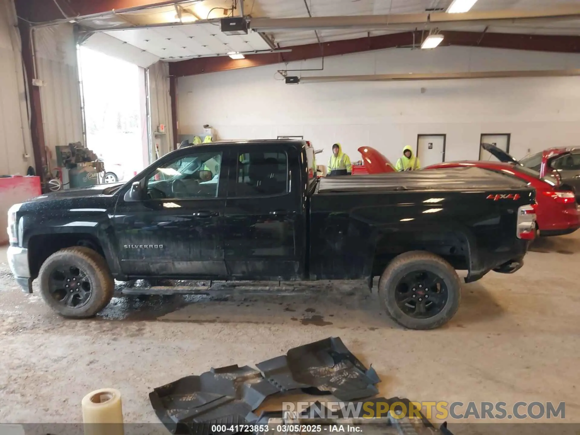 14 Photograph of a damaged car 2GCVKPEC4K1135663 CHEVROLET SILVERADO 1500 LD 2019