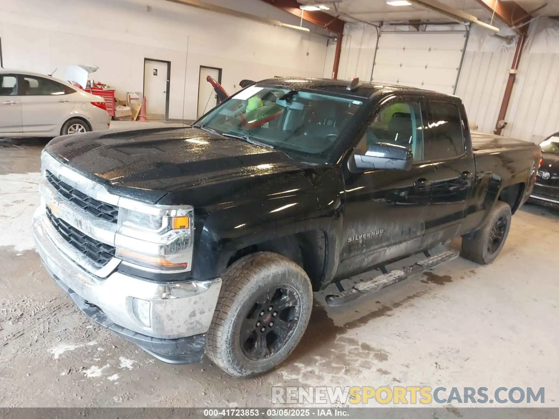 2 Photograph of a damaged car 2GCVKPEC4K1135663 CHEVROLET SILVERADO 1500 LD 2019
