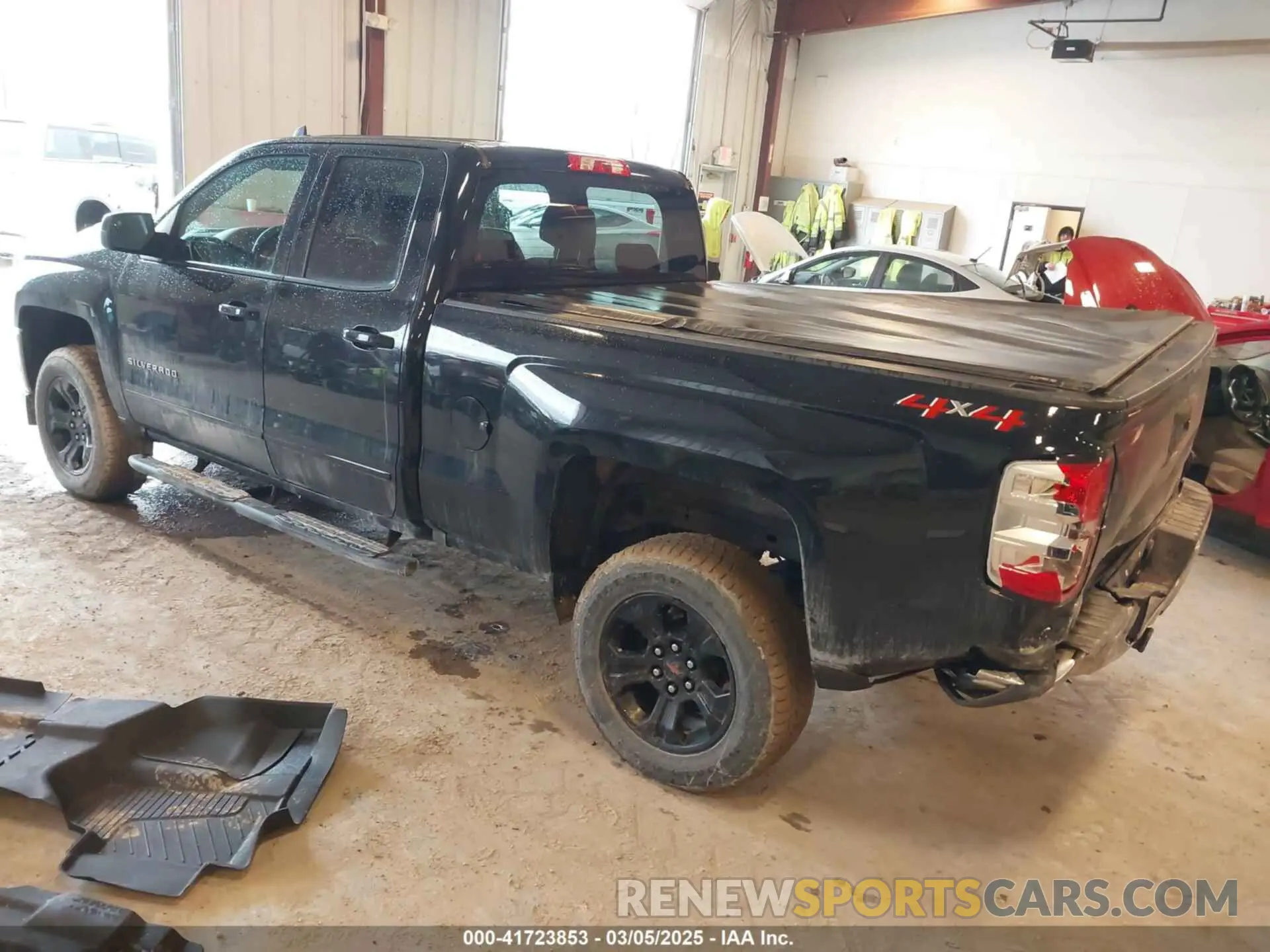 3 Photograph of a damaged car 2GCVKPEC4K1135663 CHEVROLET SILVERADO 1500 LD 2019