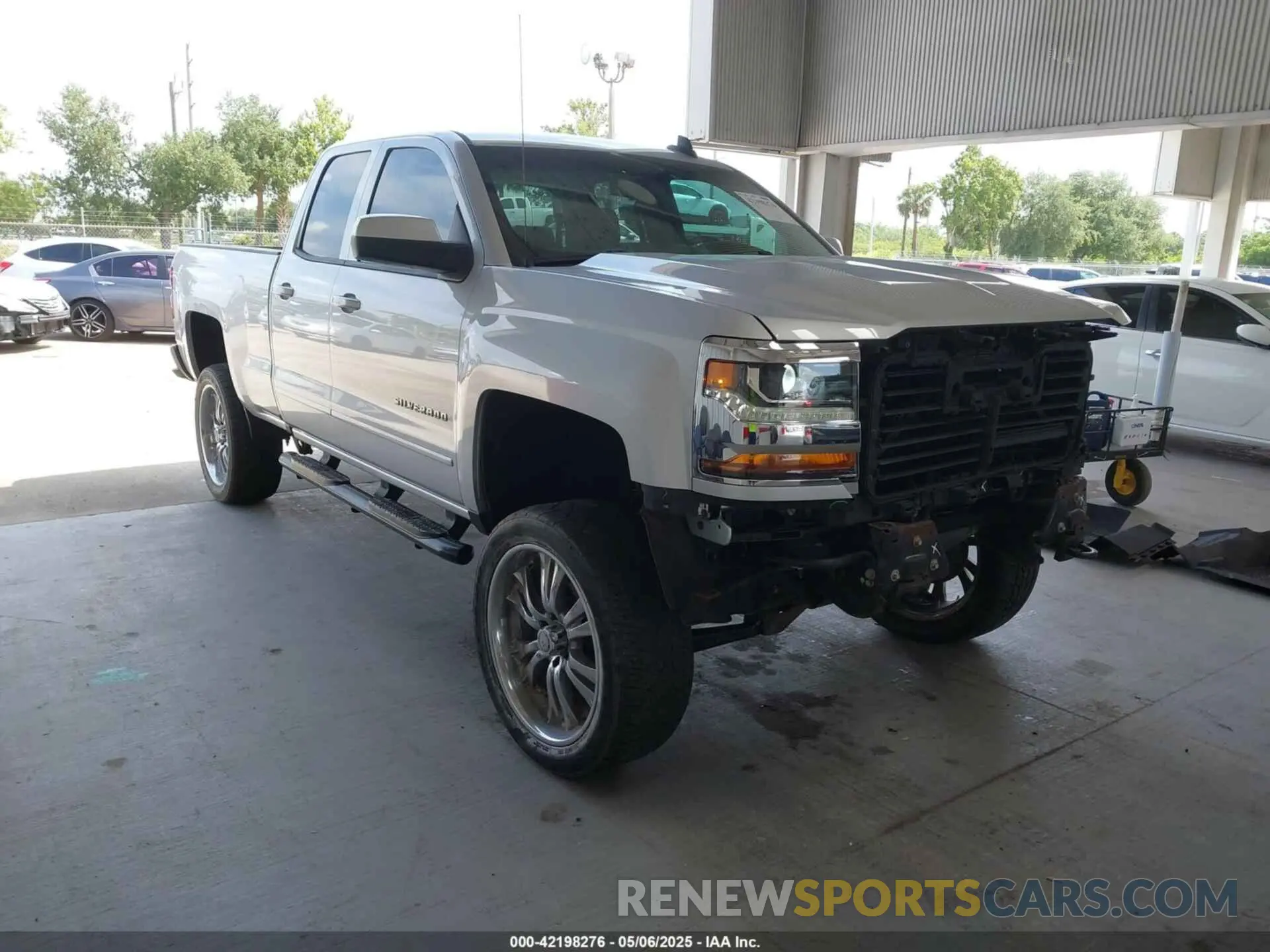 1 Photograph of a damaged car 2GCVKPEC4K1139373 CHEVROLET SILVERADO 1500 LD 2019