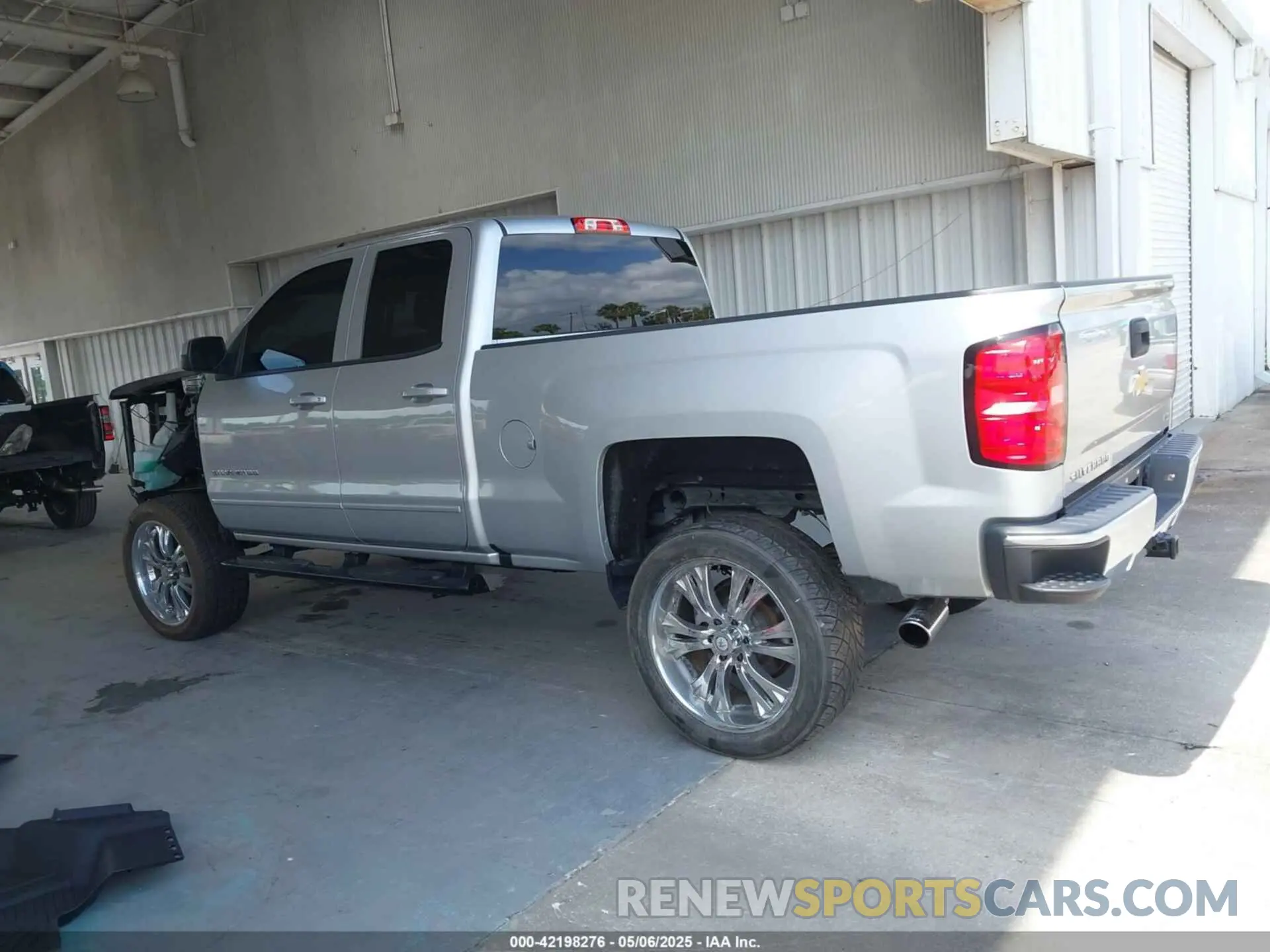 15 Photograph of a damaged car 2GCVKPEC4K1139373 CHEVROLET SILVERADO 1500 LD 2019