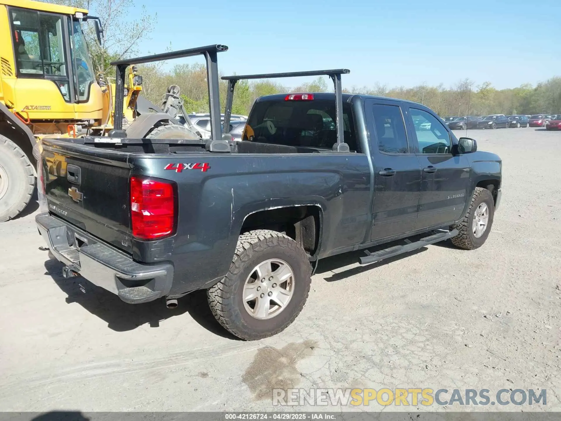 4 Photograph of a damaged car 2GCVKPEC5K1140418 CHEVROLET SILVERADO 1500 LD 2019