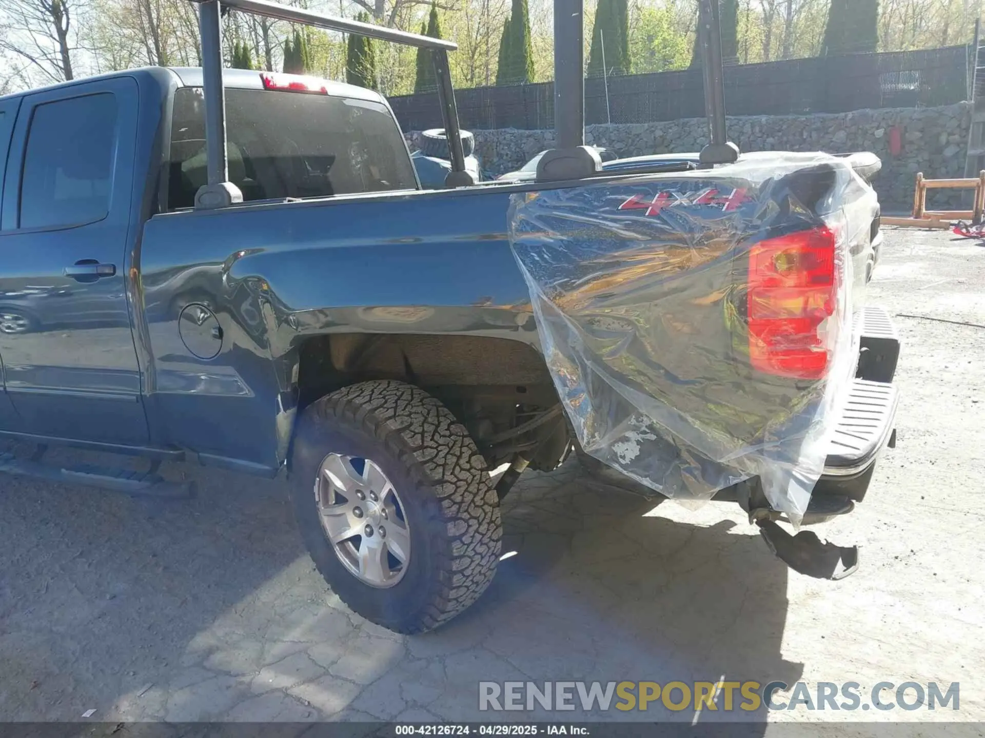 6 Photograph of a damaged car 2GCVKPEC5K1140418 CHEVROLET SILVERADO 1500 LD 2019
