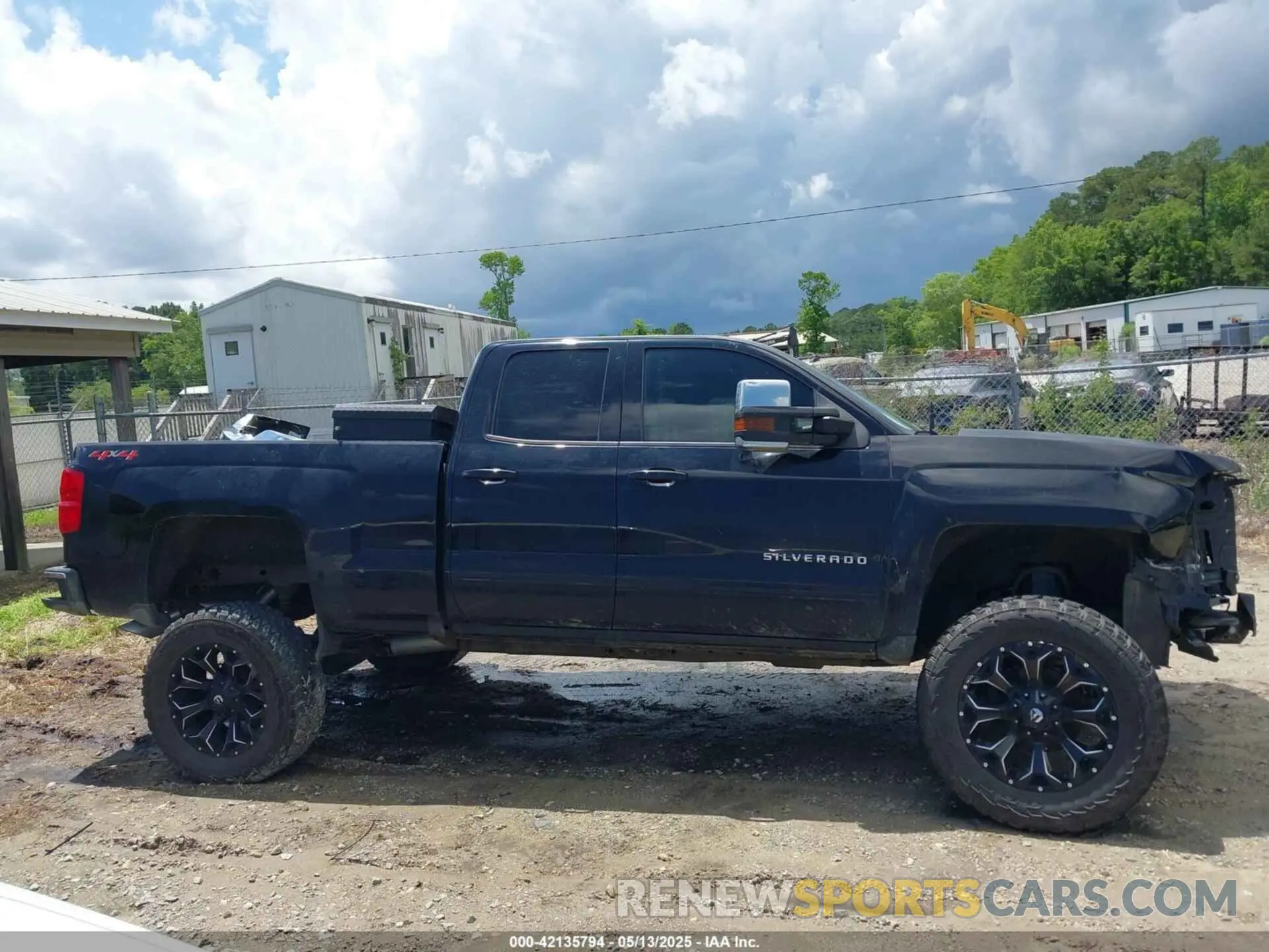 13 Photograph of a damaged car 2GCVKPEC5K1166694 CHEVROLET SILVERADO 1500 LD 2019