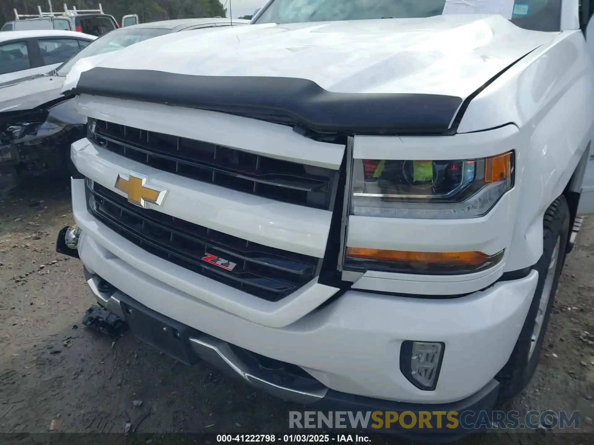 18 Photograph of a damaged car 2GCVKPEC5K1199940 CHEVROLET SILVERADO 1500 LD 2019