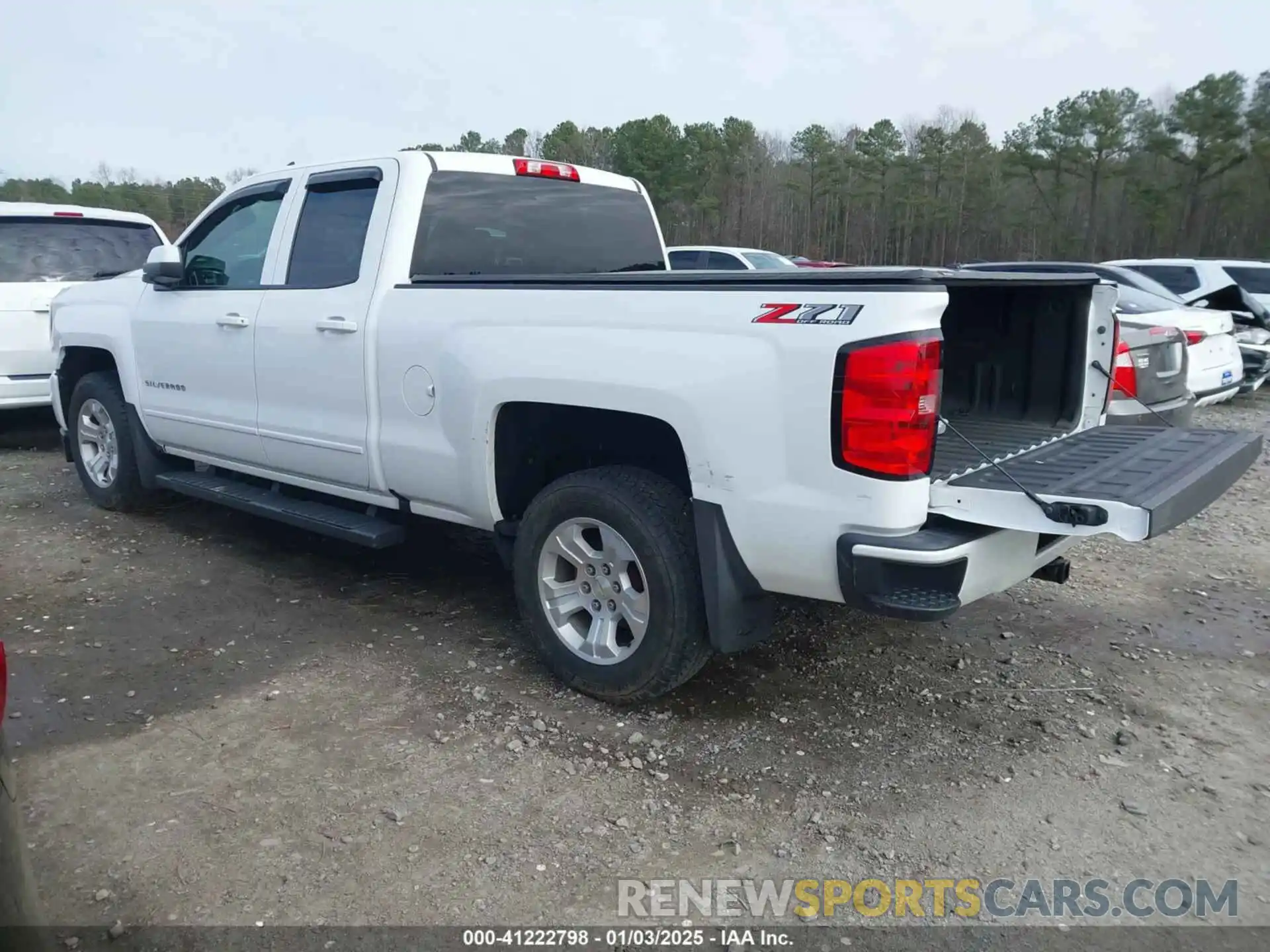 3 Photograph of a damaged car 2GCVKPEC5K1199940 CHEVROLET SILVERADO 1500 LD 2019