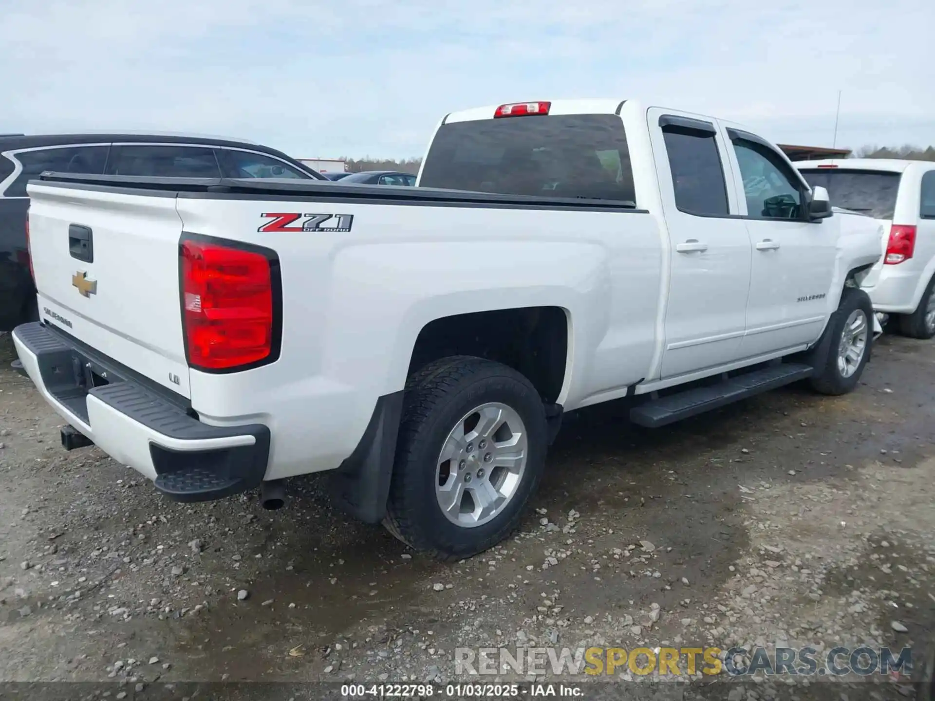 4 Photograph of a damaged car 2GCVKPEC5K1199940 CHEVROLET SILVERADO 1500 LD 2019