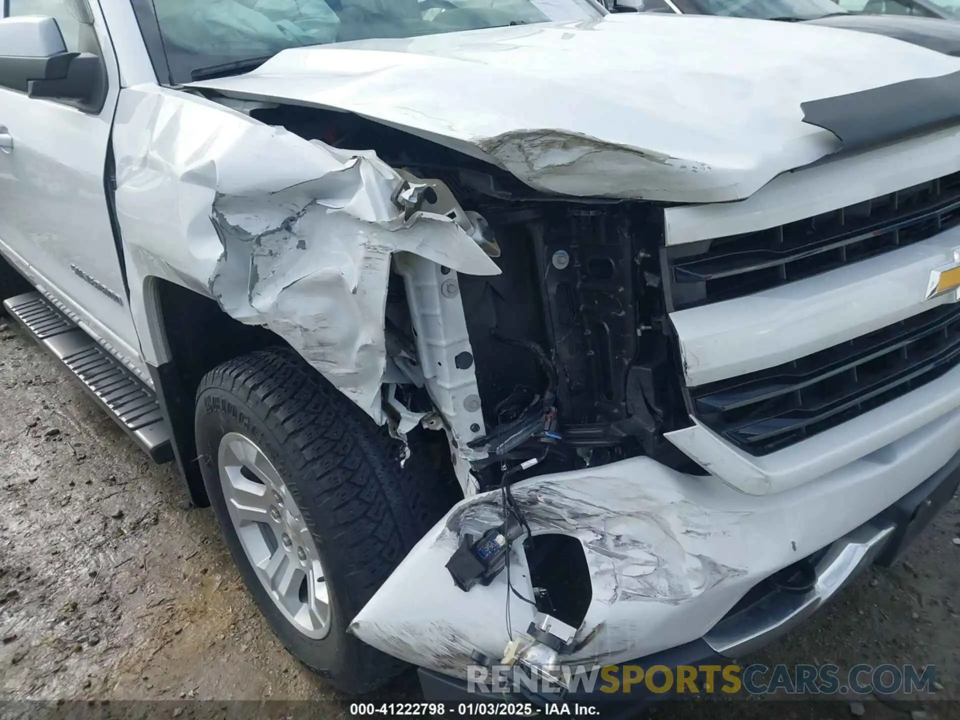 6 Photograph of a damaged car 2GCVKPEC5K1199940 CHEVROLET SILVERADO 1500 LD 2019