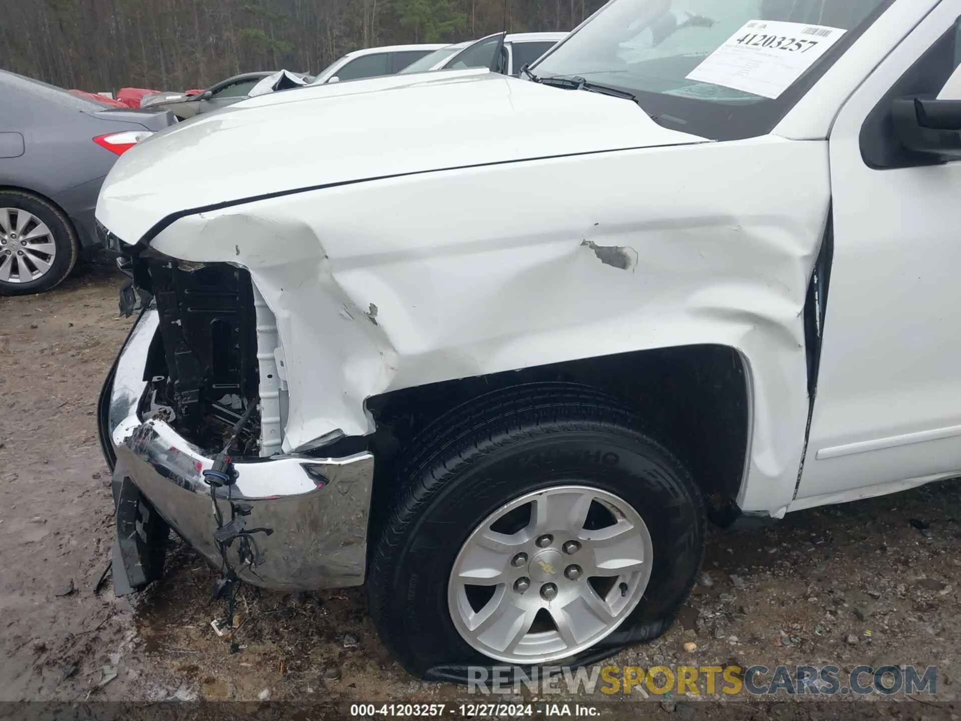 17 Photograph of a damaged car 2GCVKPEC6K1121392 CHEVROLET SILVERADO 1500 LD 2019