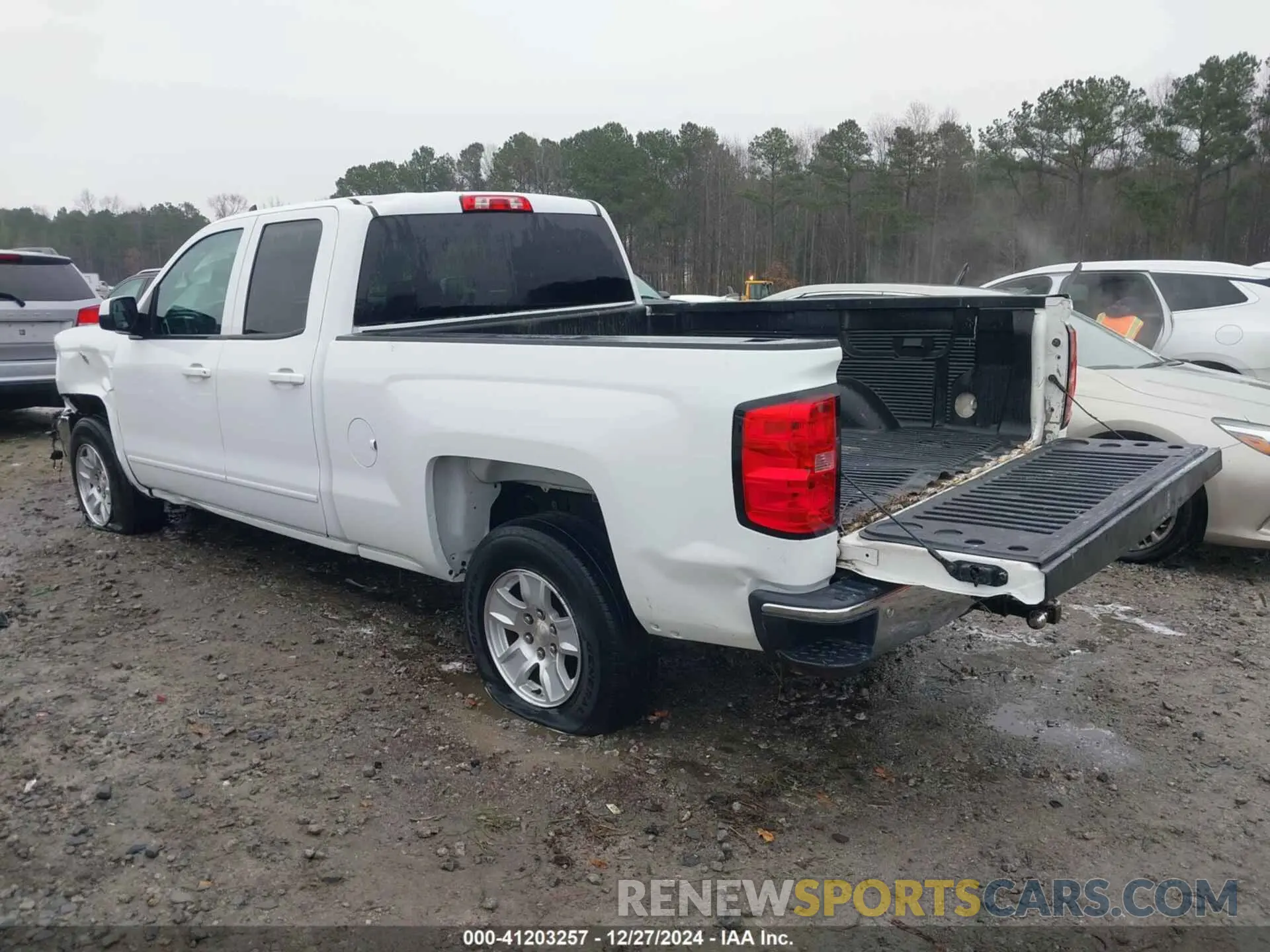3 Photograph of a damaged car 2GCVKPEC6K1121392 CHEVROLET SILVERADO 1500 LD 2019