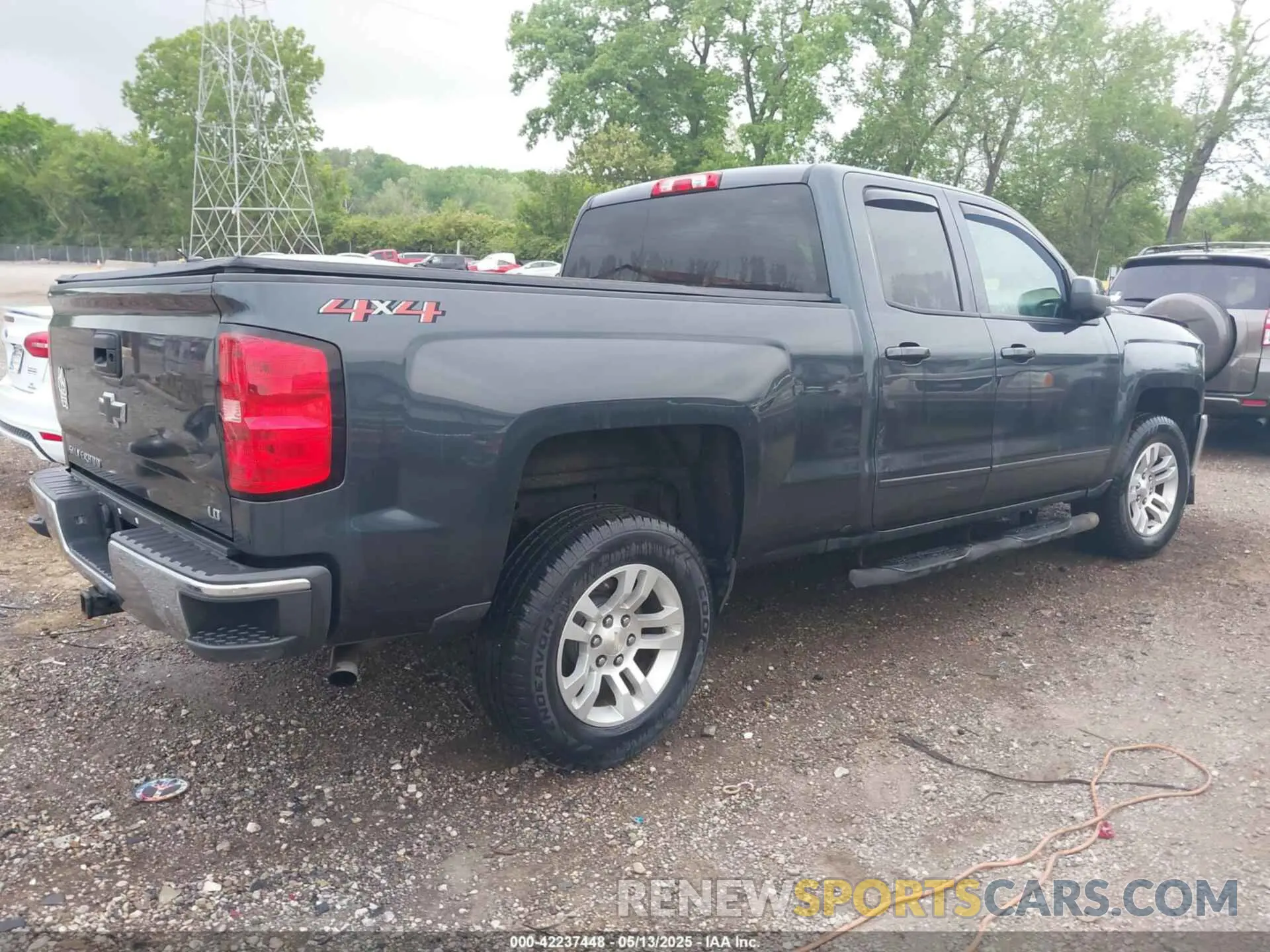 4 Photograph of a damaged car 2GCVKPEC6K1164338 CHEVROLET SILVERADO 1500 LD 2019