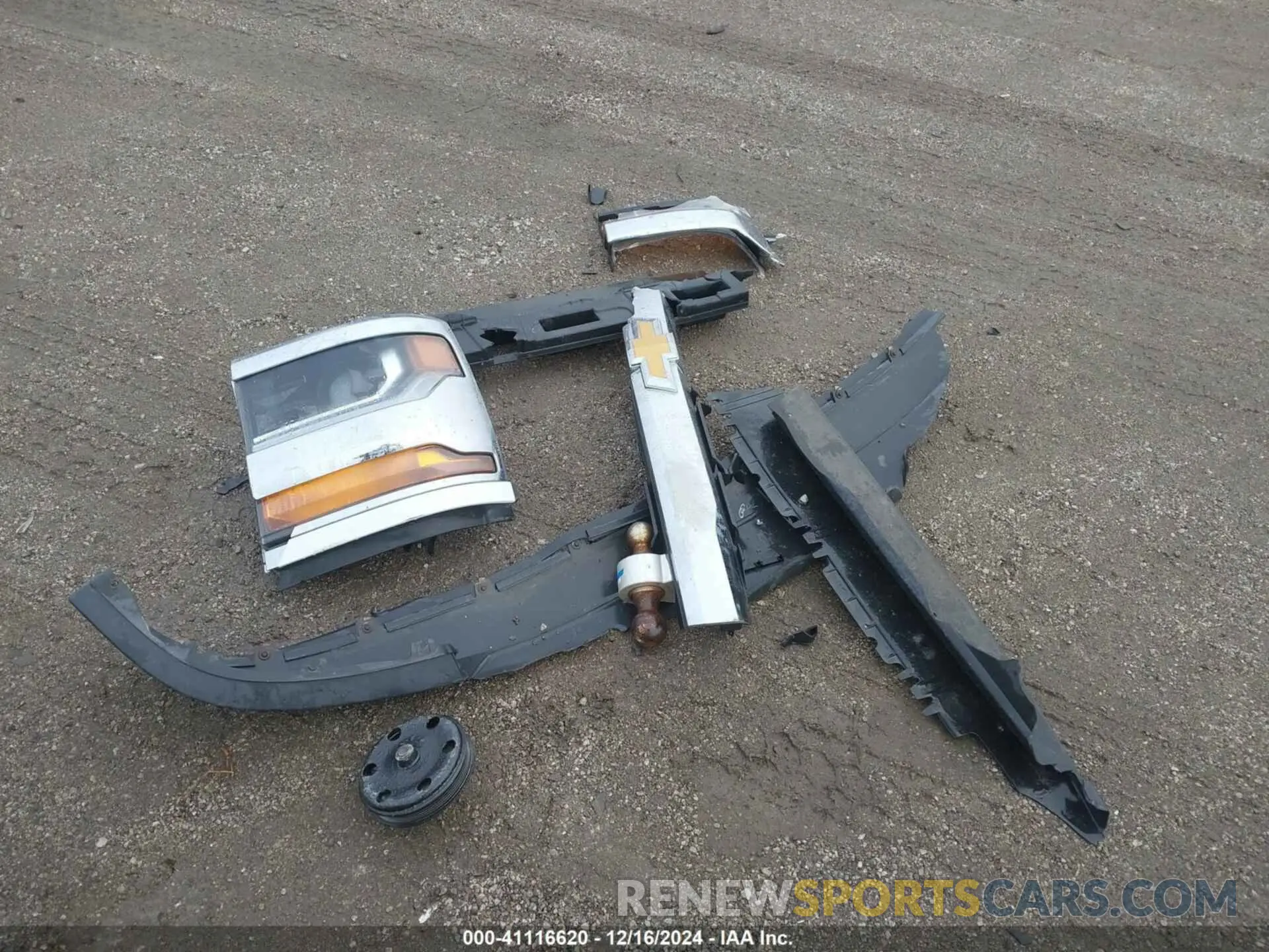 12 Photograph of a damaged car 2GCVKPEC6K1189210 CHEVROLET SILVERADO 1500 LD 2019