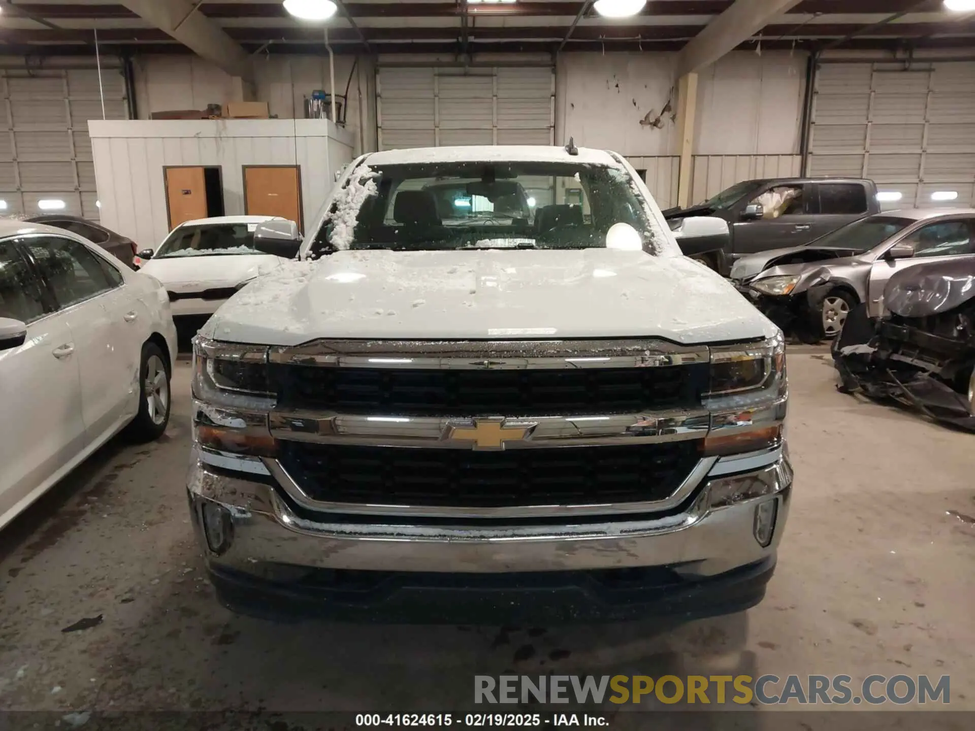 12 Photograph of a damaged car 2GCVKPEC7K1130036 CHEVROLET SILVERADO 1500 LD 2019
