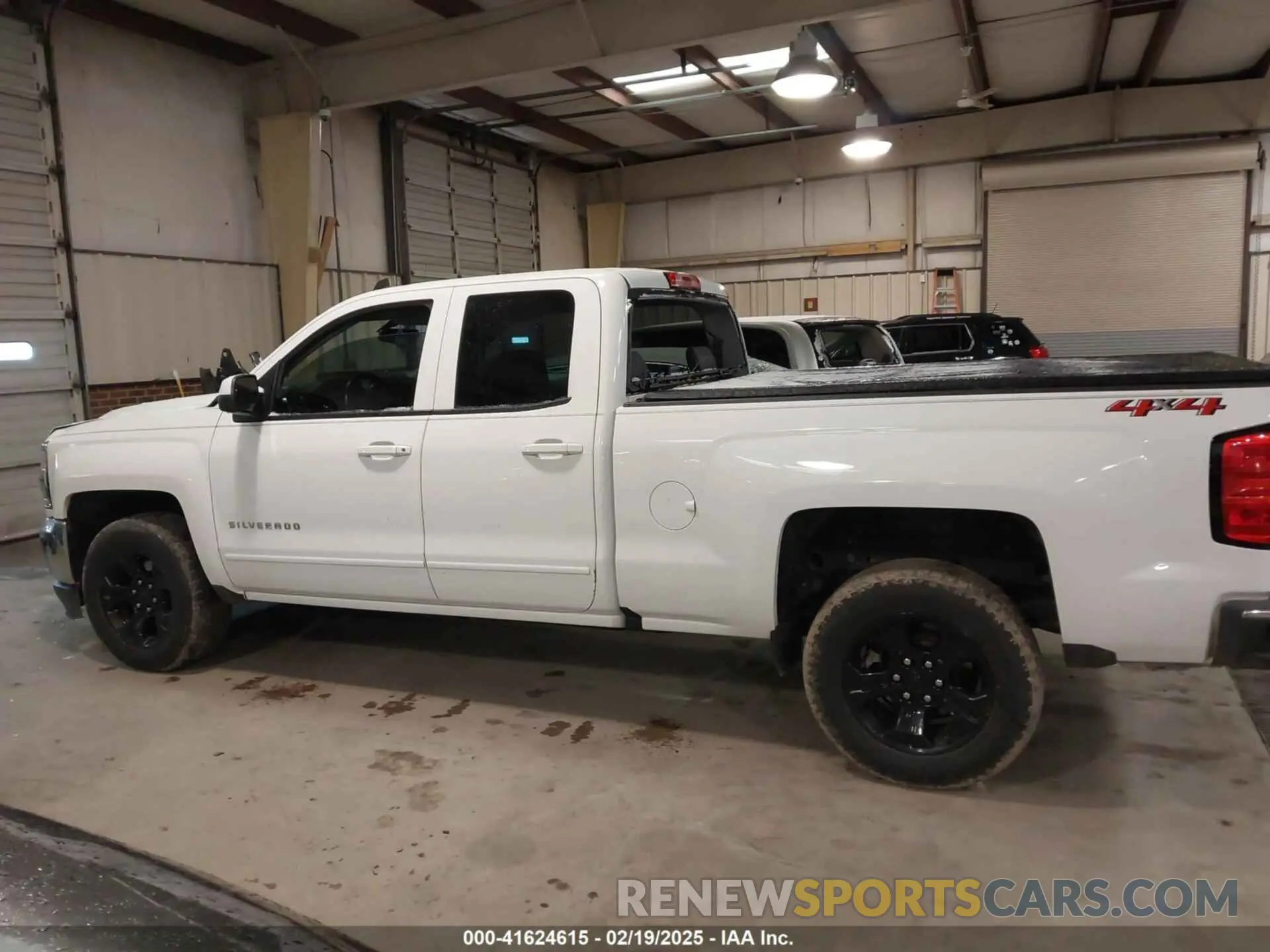 14 Photograph of a damaged car 2GCVKPEC7K1130036 CHEVROLET SILVERADO 1500 LD 2019