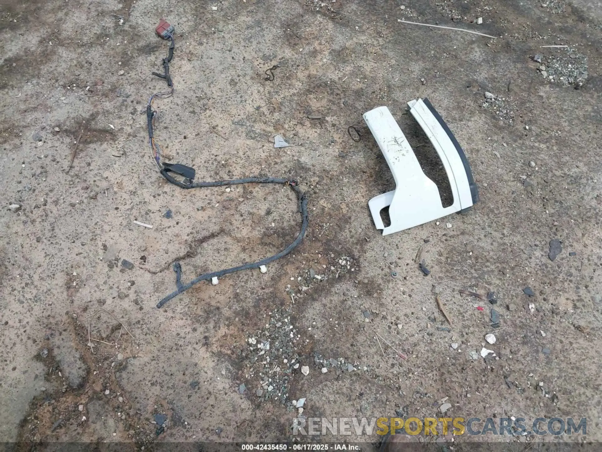 12 Photograph of a damaged car 2GCVKPEC9K1148876 CHEVROLET SILVERADO 1500 LD 2019