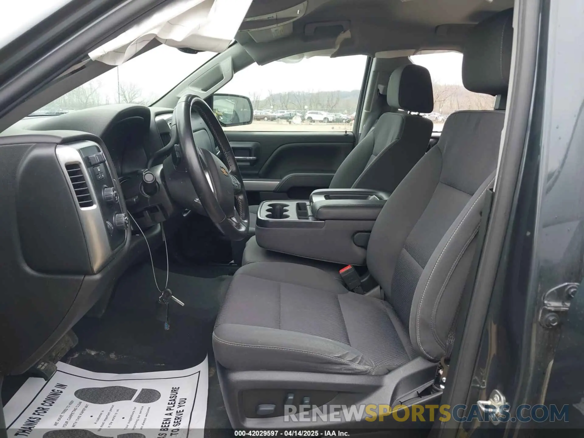 5 Photograph of a damaged car 2GCVKPECXK1148434 CHEVROLET SILVERADO 1500 LD 2019