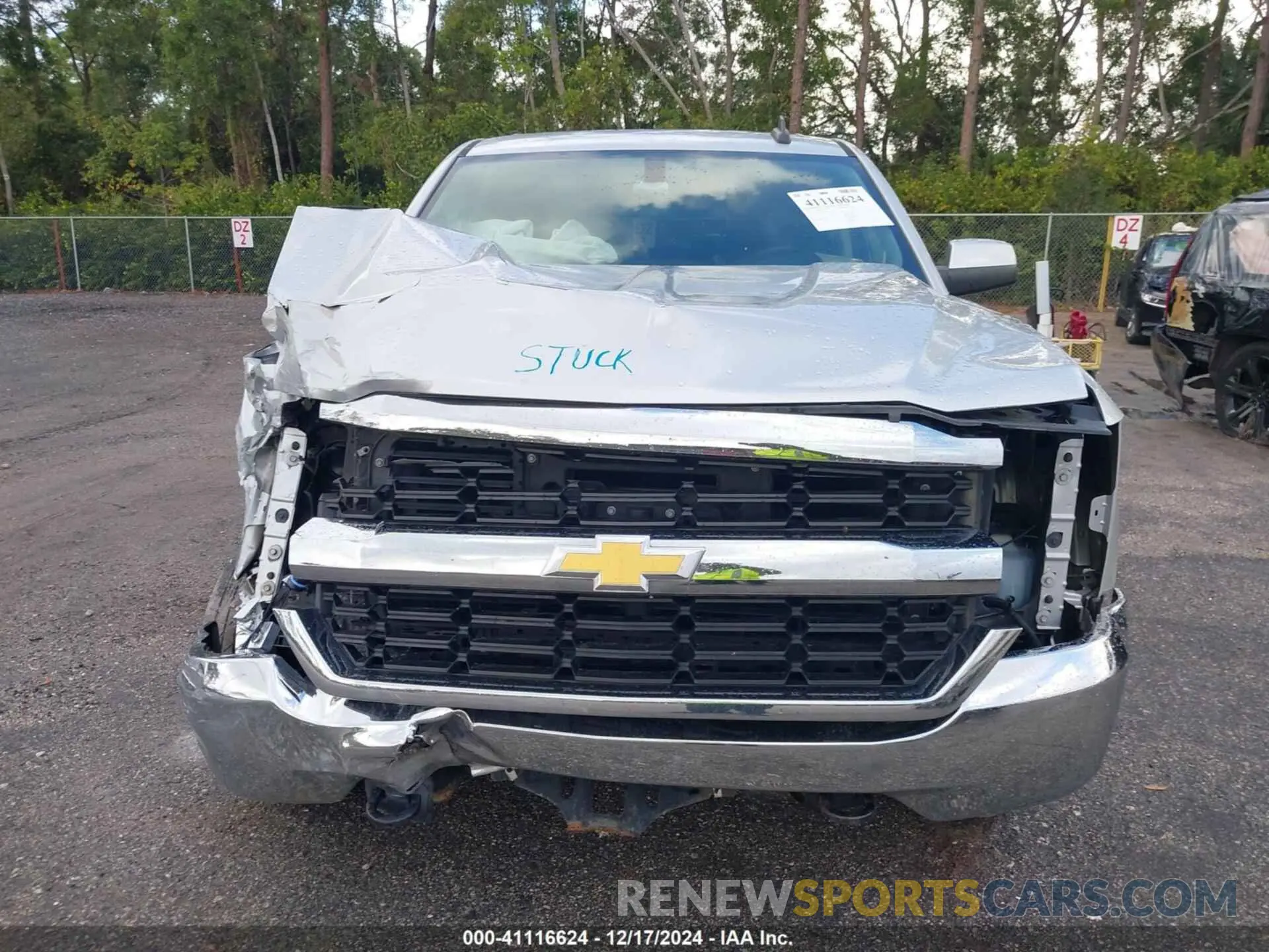 6 Photograph of a damaged car 2GCVKPECXK1158607 CHEVROLET SILVERADO 1500 LD 2019