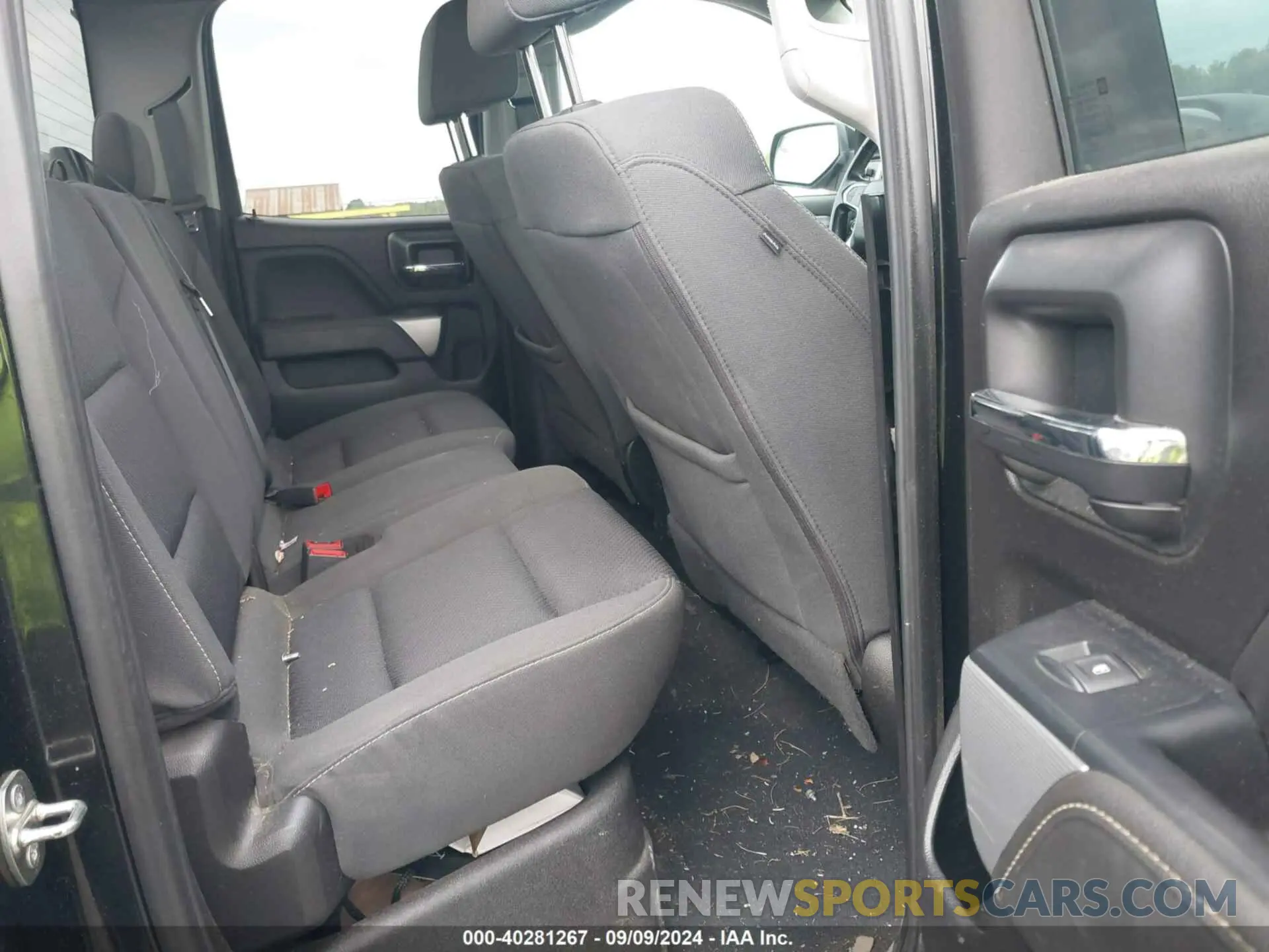 8 Photograph of a damaged car 2GCVKPECXK1204551 CHEVROLET SILVERADO 1500 LD 2019