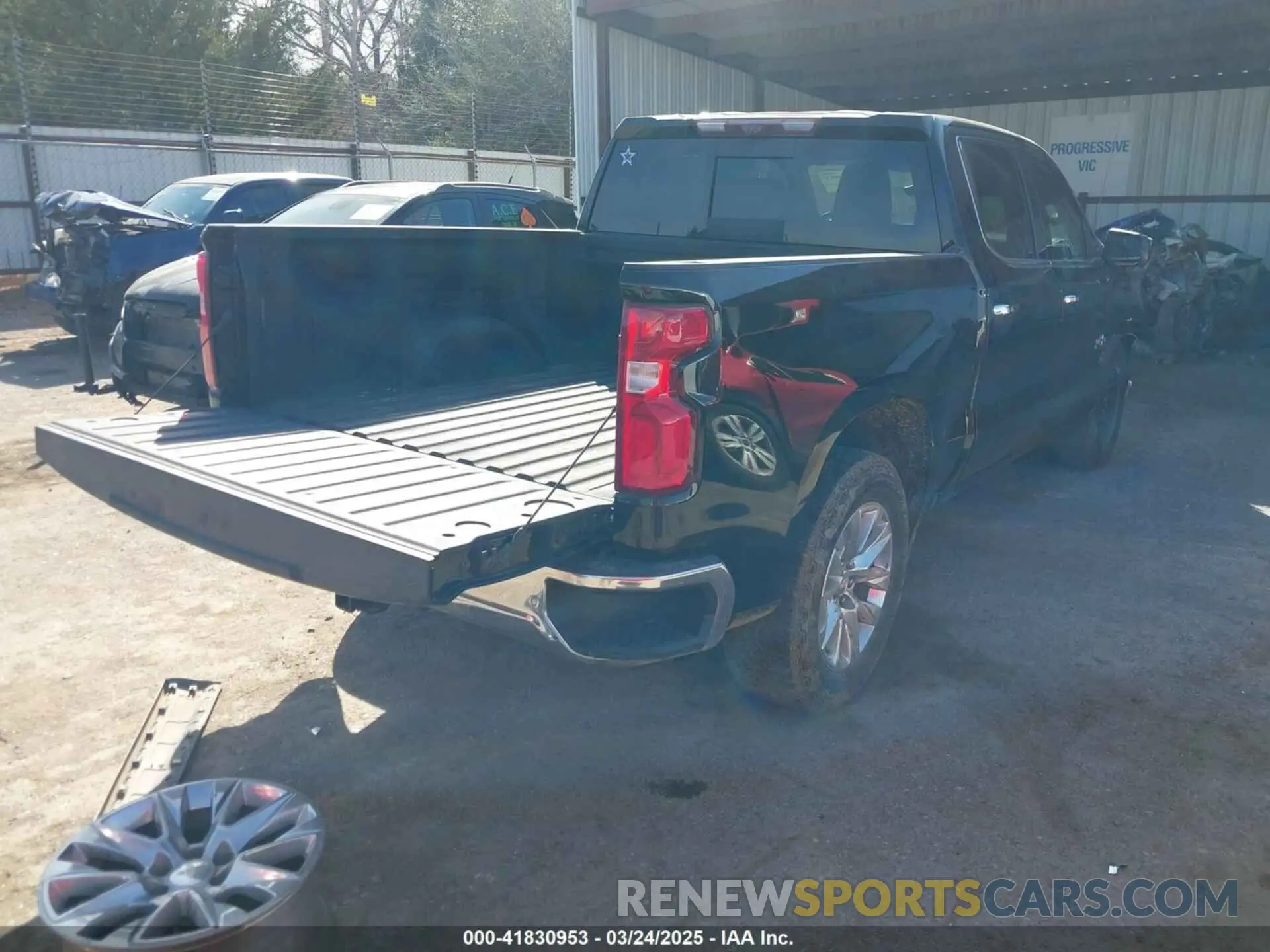 4 Photograph of a damaged car 1GCPWEED4NZ103642 CHEVROLET SILVERADO 1500 LTD 2022