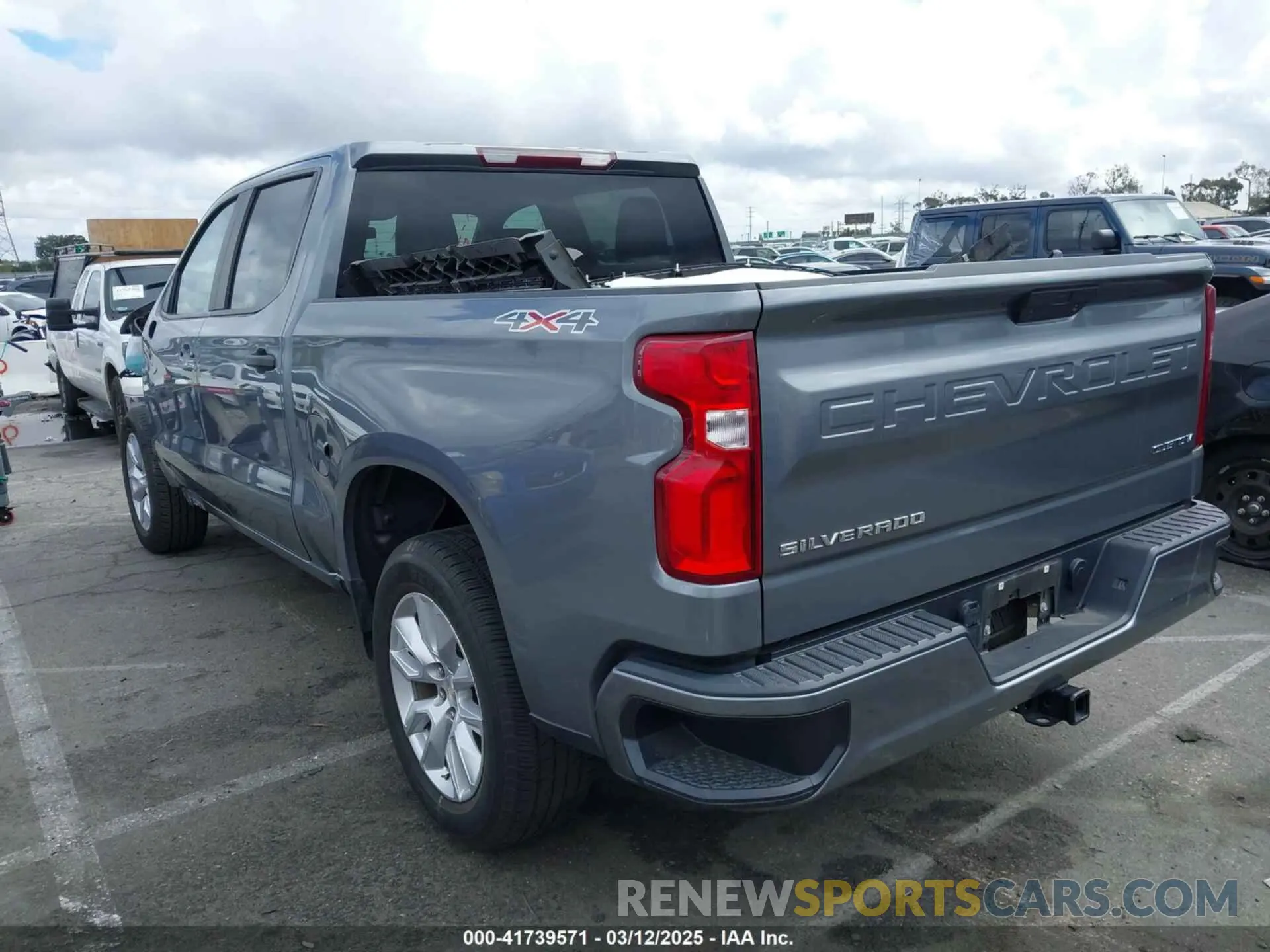 3 Photograph of a damaged car 1GCPYBEK3NZ192112 CHEVROLET SILVERADO 1500 LTD 2022