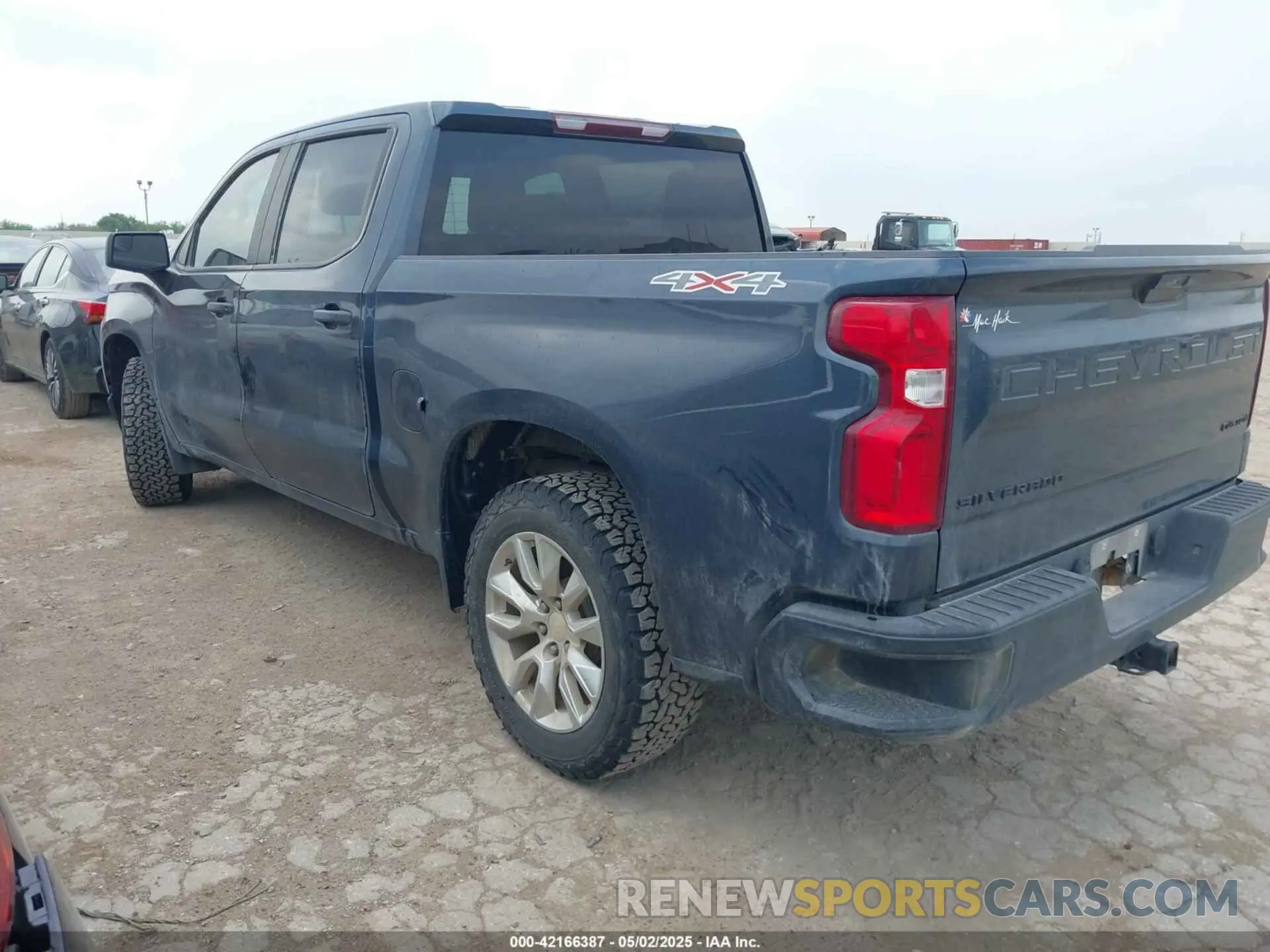 3 Photograph of a damaged car 1GCPYBEK7NZ129563 CHEVROLET SILVERADO 1500 LTD 2022