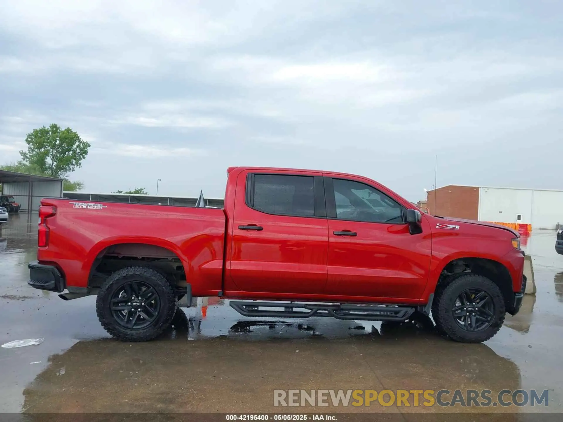 13 Photograph of a damaged car 1GCPYCEK8NZ138763 CHEVROLET SILVERADO 1500 LTD 2022
