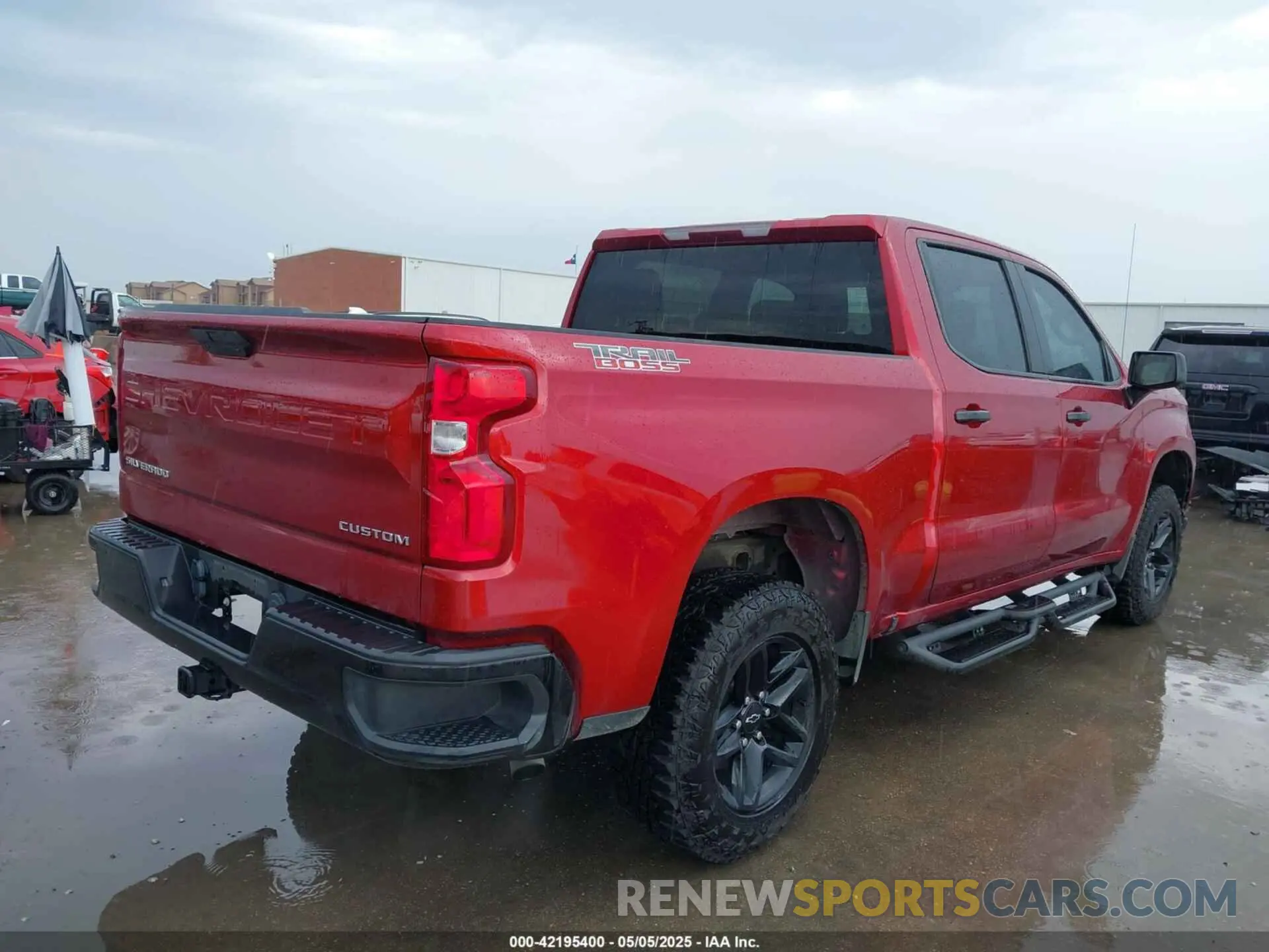 4 Photograph of a damaged car 1GCPYCEK8NZ138763 CHEVROLET SILVERADO 1500 LTD 2022