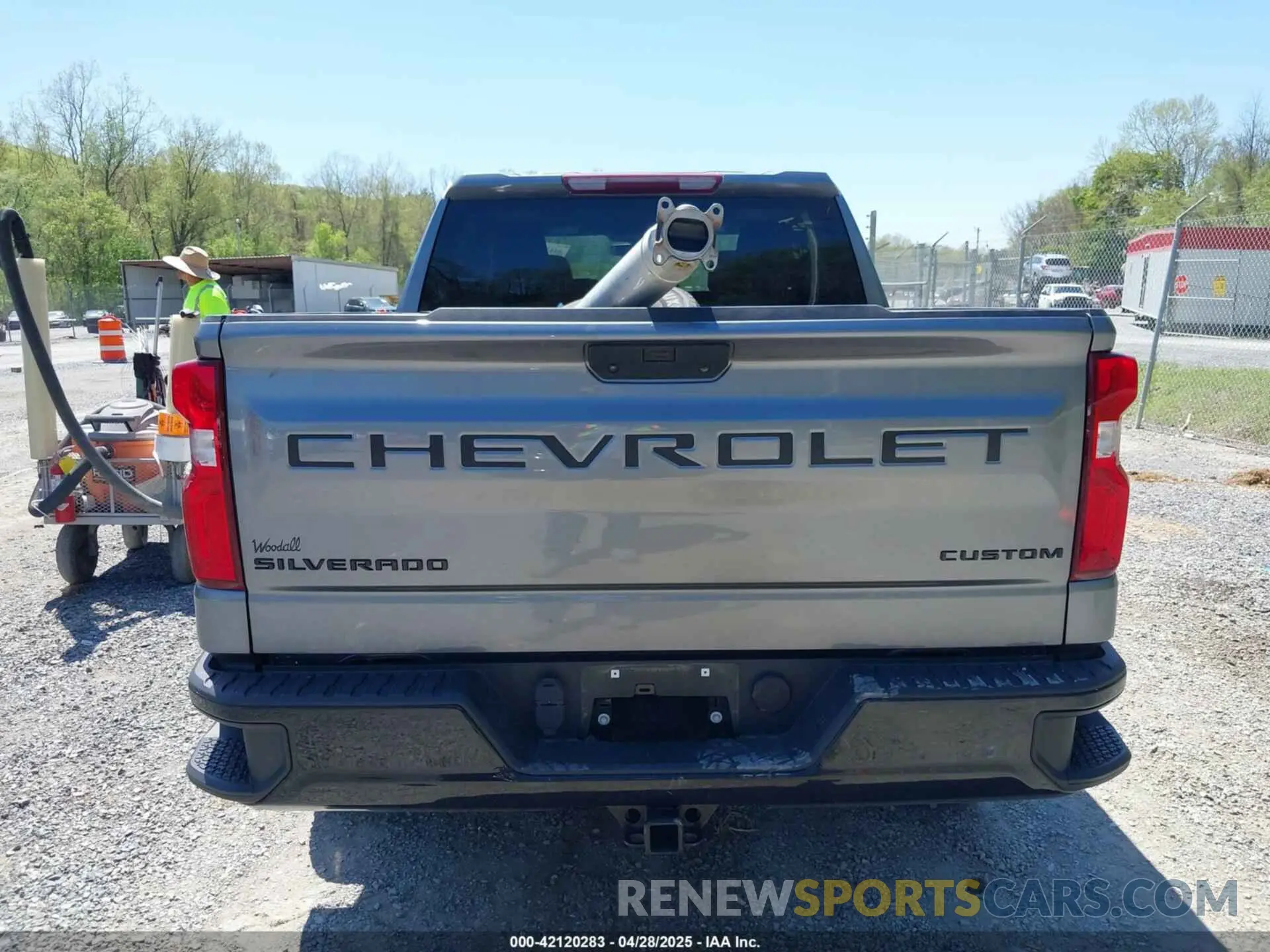 17 Photograph of a damaged car 1GCPYCEK9NZ184344 CHEVROLET SILVERADO 1500 LTD 2022
